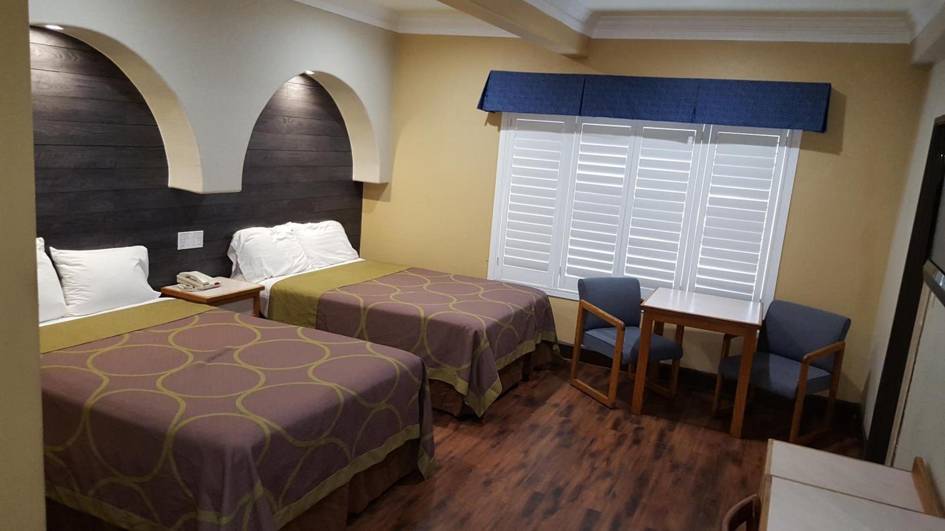 Reedley Inn photo 5