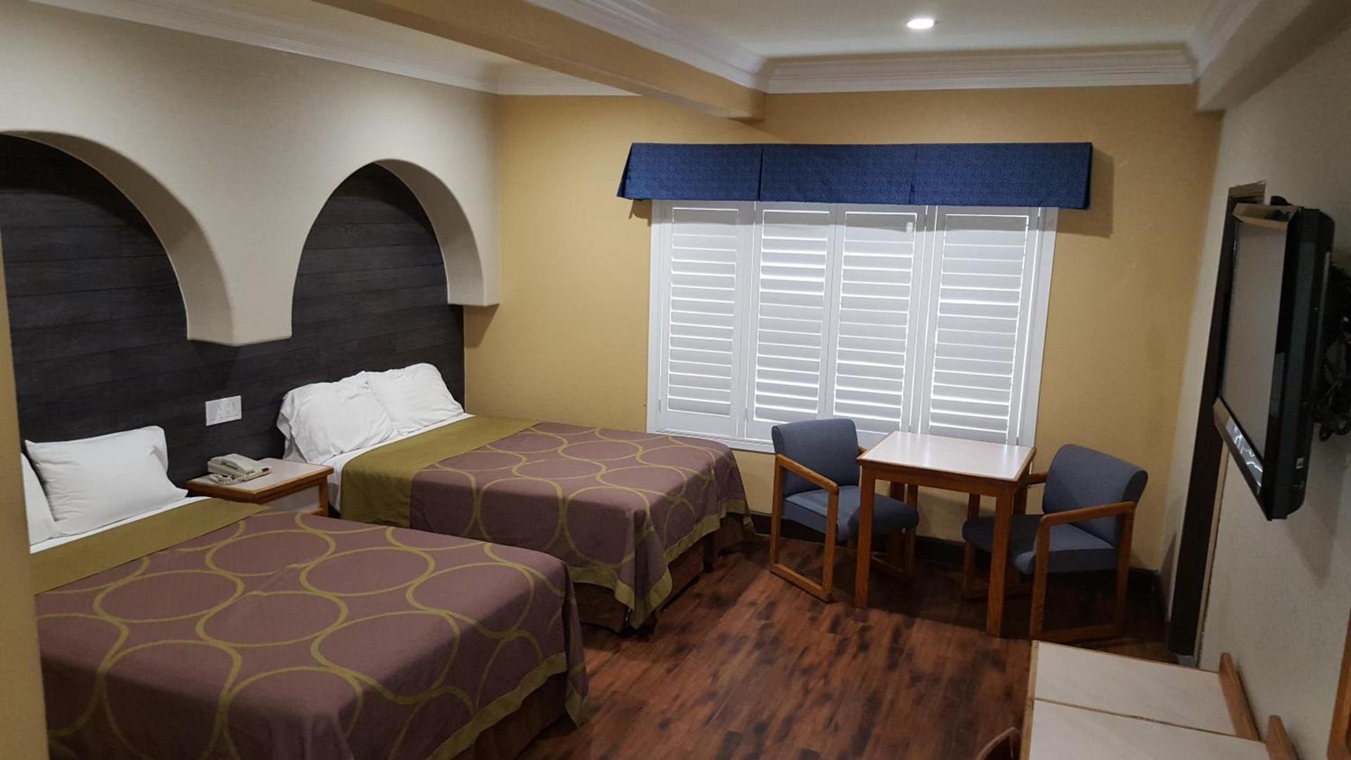 Reedley Inn photo 7