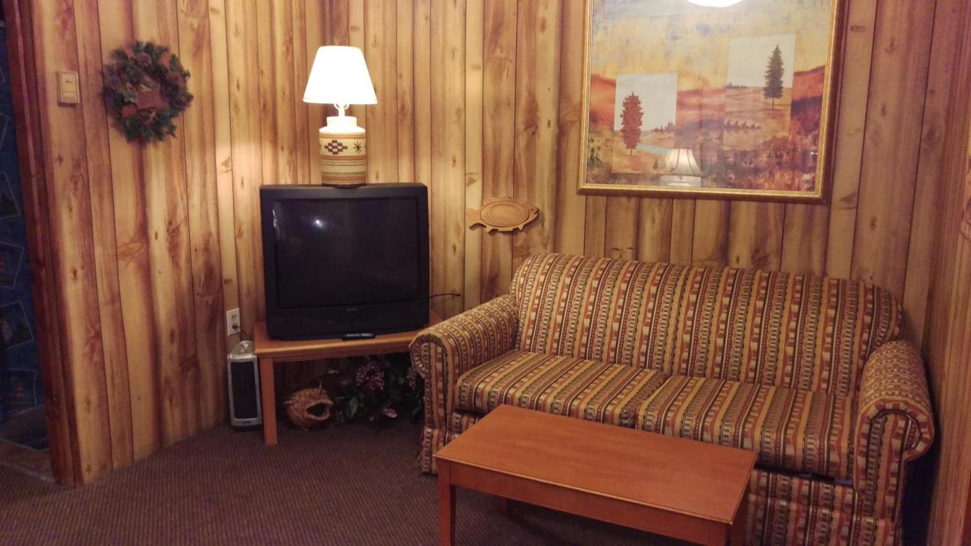 Alpine Motel photo 61