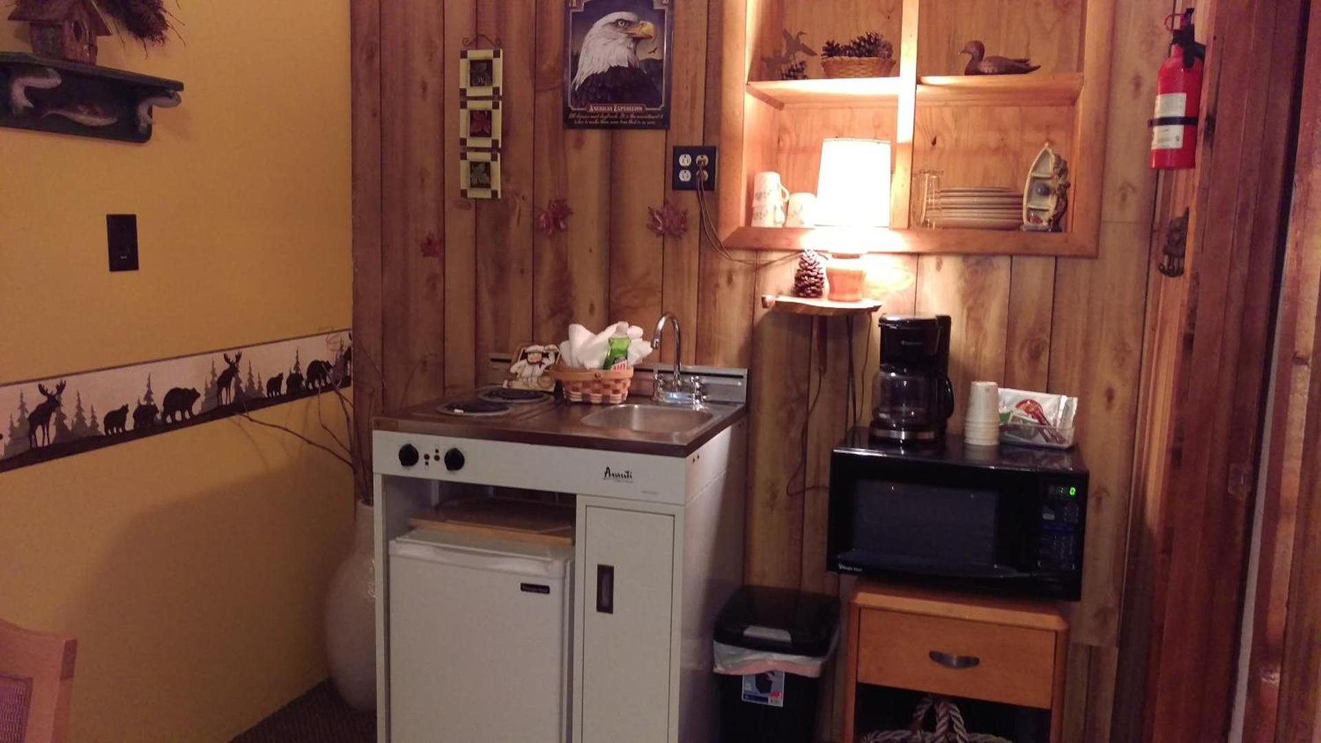 Alpine Motel photo 60