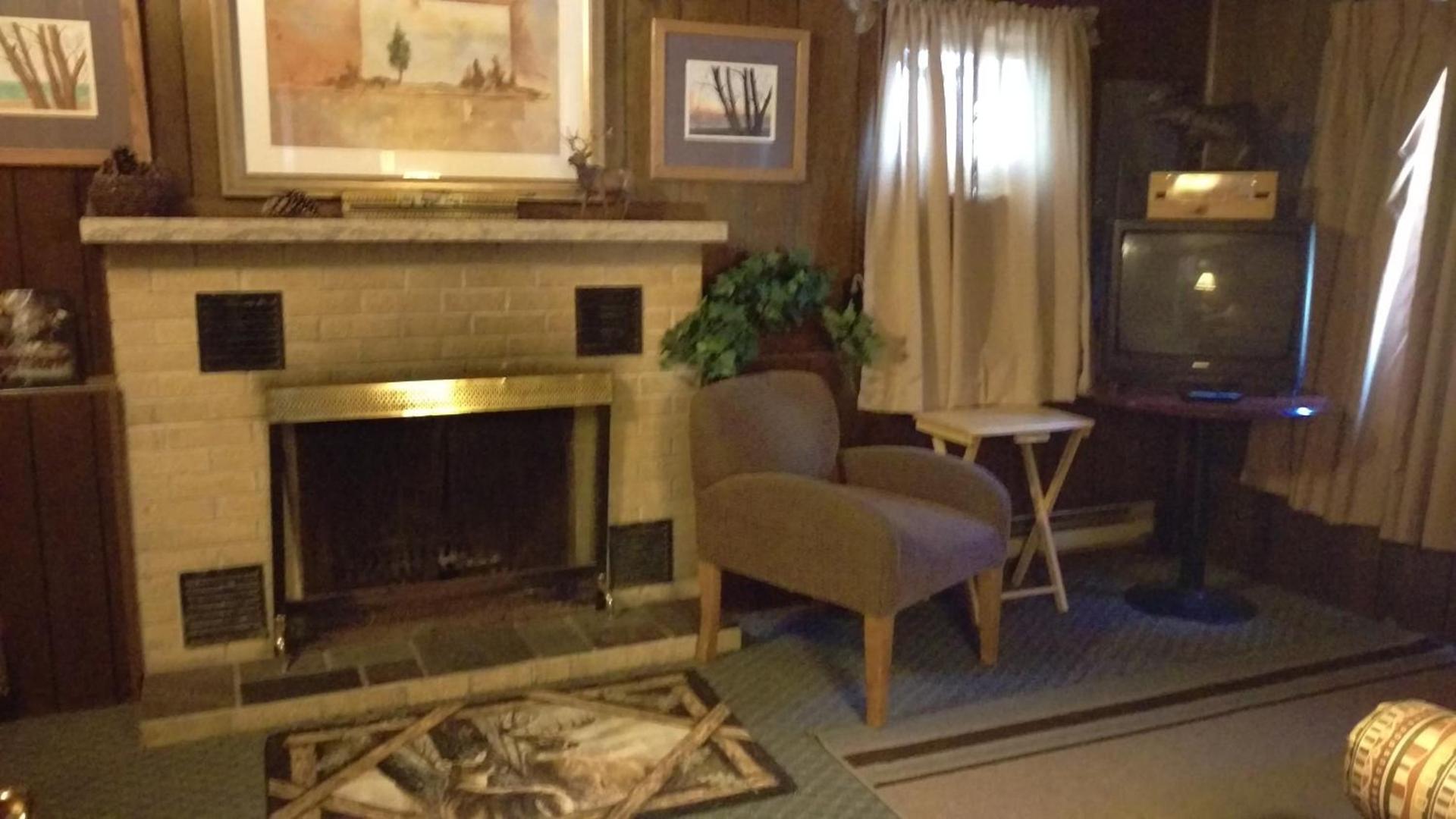 Alpine Motel photo 55