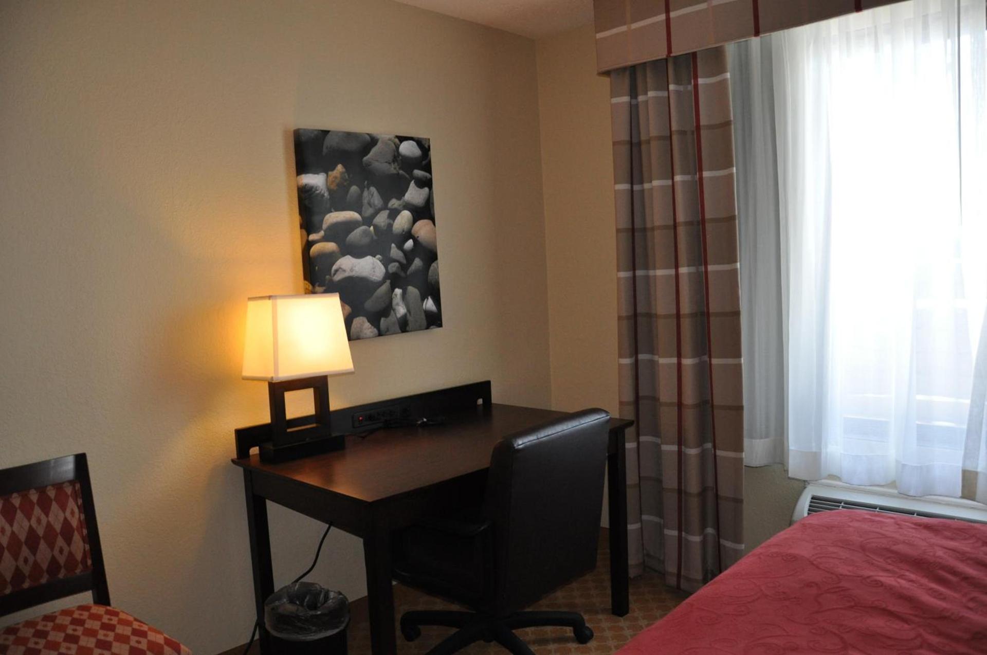 Country Inn & Suites by Radisson, Near The National Sports Center, Coon Rapids, MN photo 32