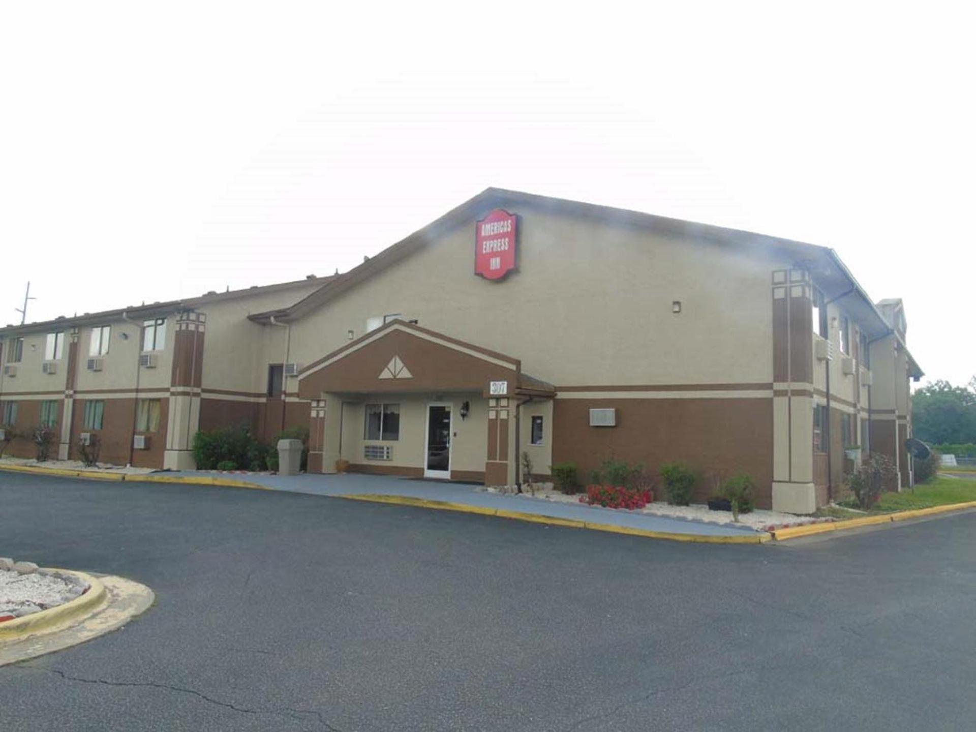 Americas Express Inn Rocky Mount photo 4