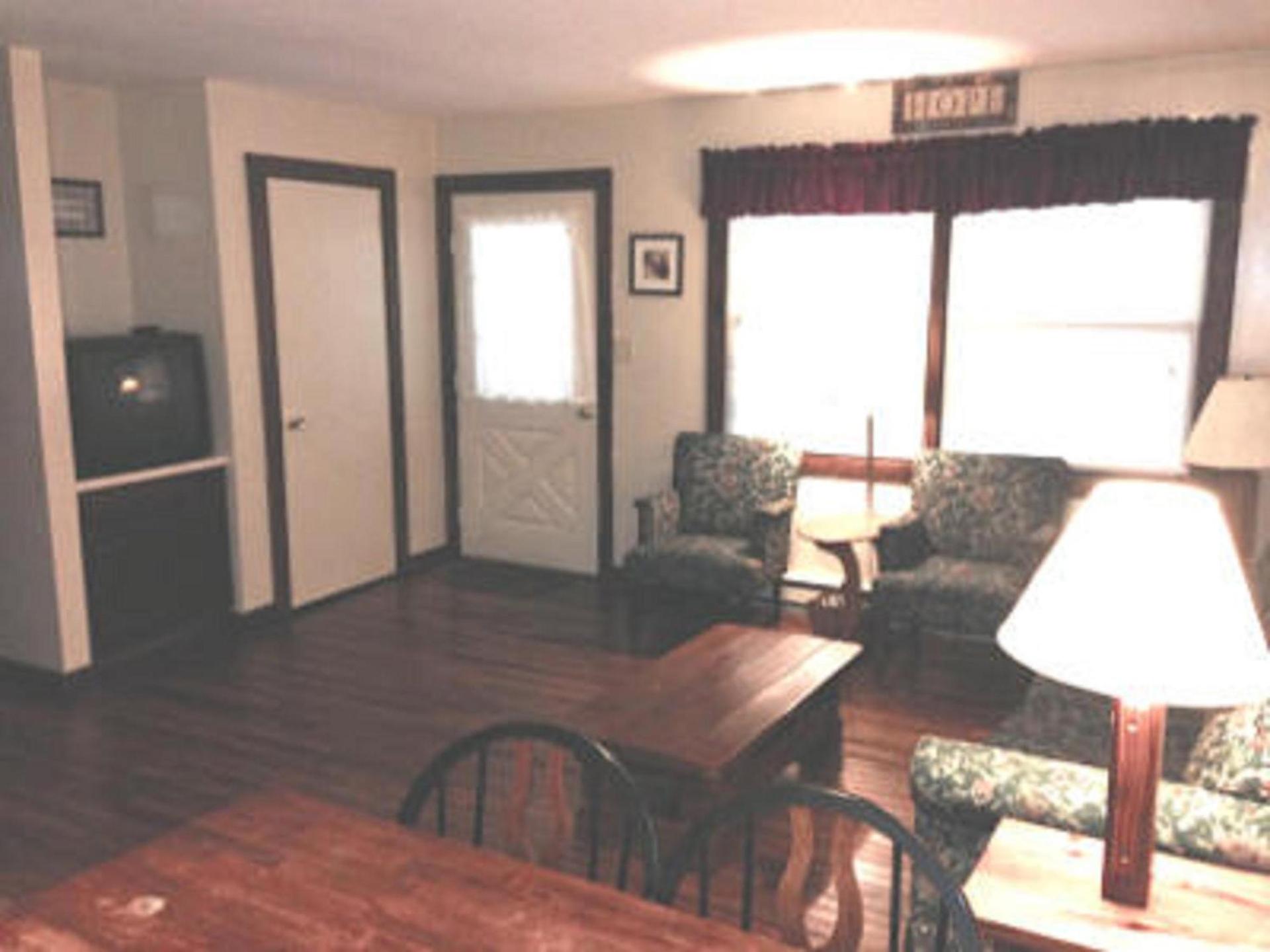 Echo Valley Cottages photo 69