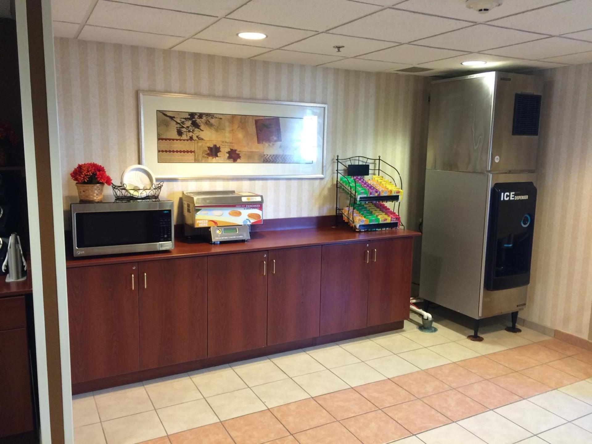 Microtel Inn & Suites by Wyndham Dover New Hampshire photo 39