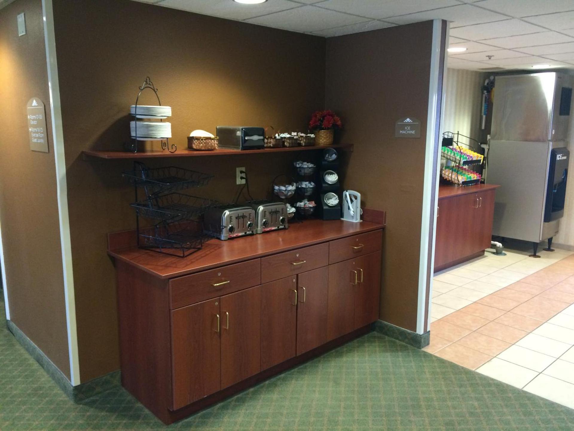 Microtel Inn & Suites by Wyndham Dover New Hampshire photo 40