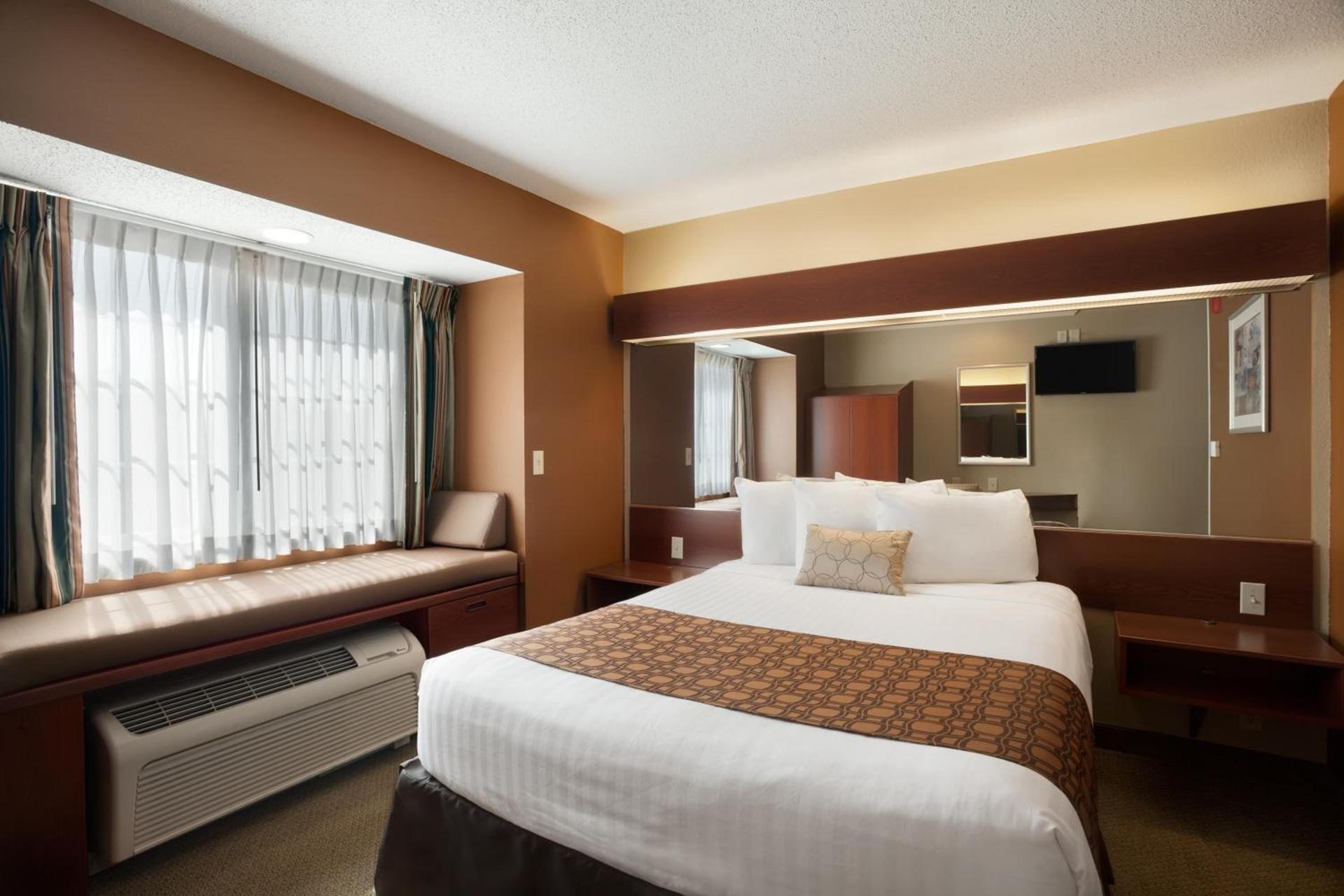 Microtel Inn & Suites by Wyndham Dover New Hampshire photo 3