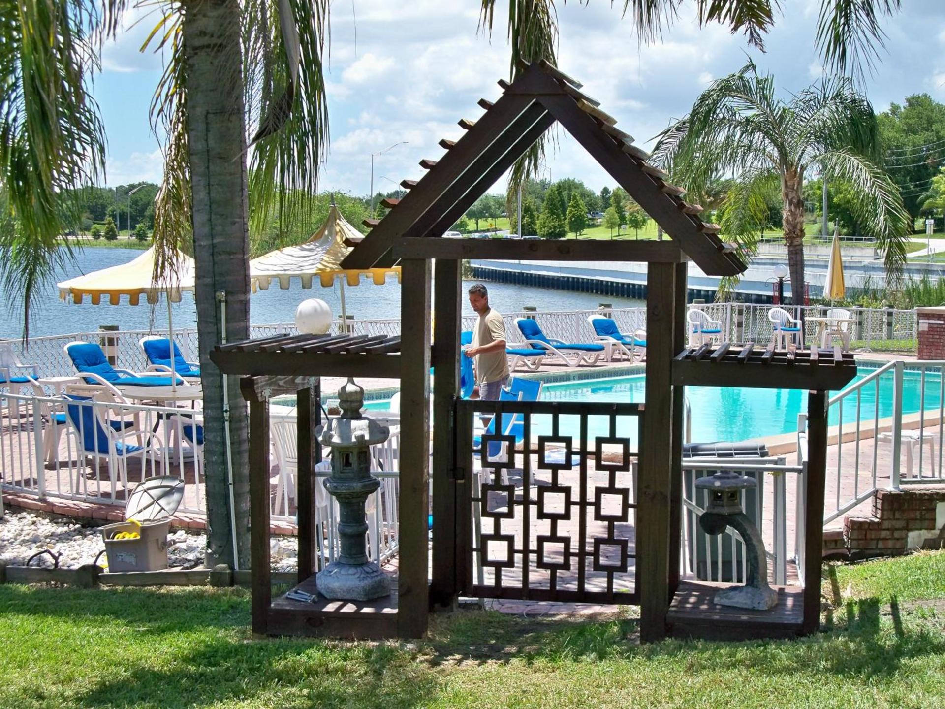 Lake Roy Beach Inn - Winter Haven photo 3