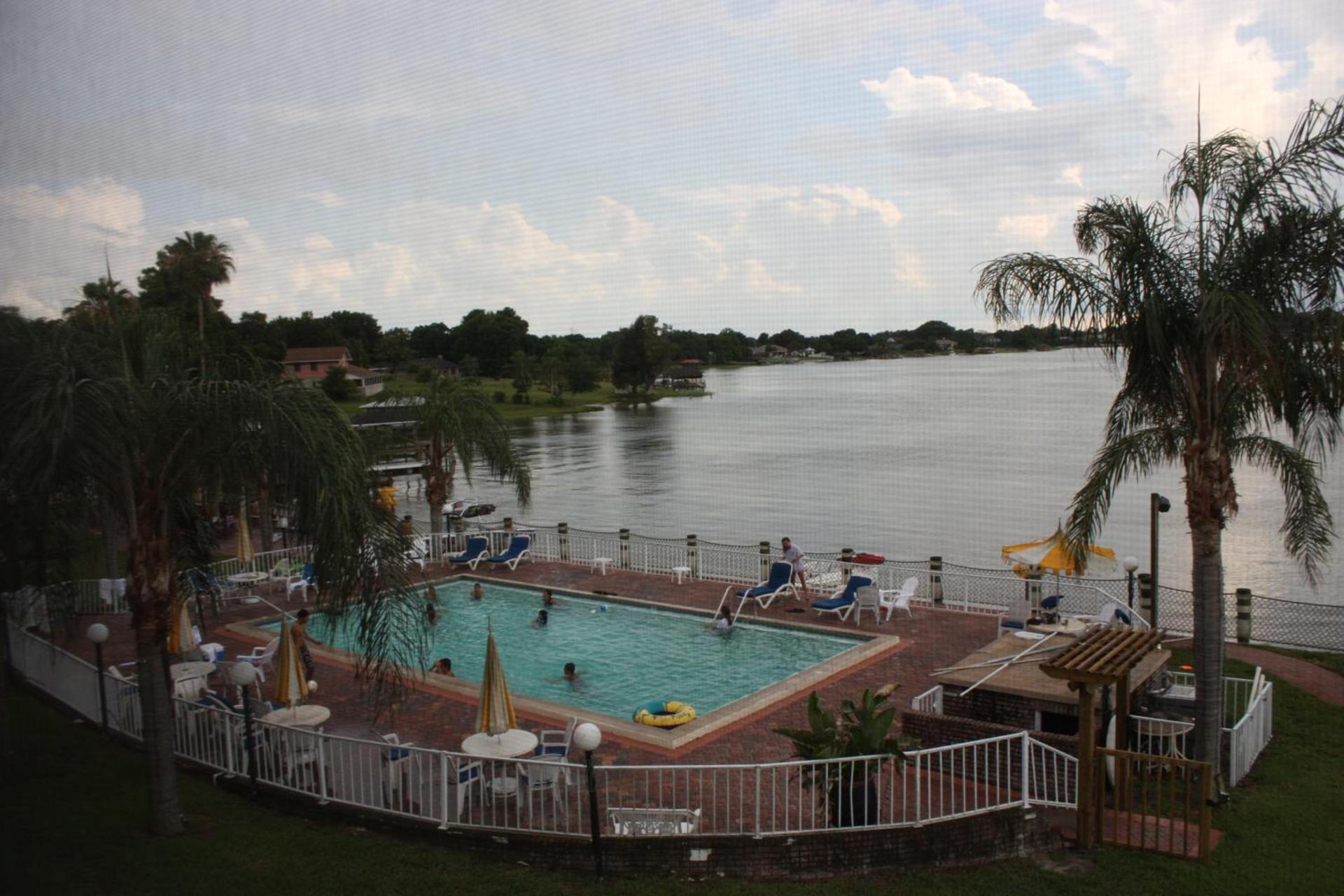 Lake Roy Beach Inn - Winter Haven photo 2