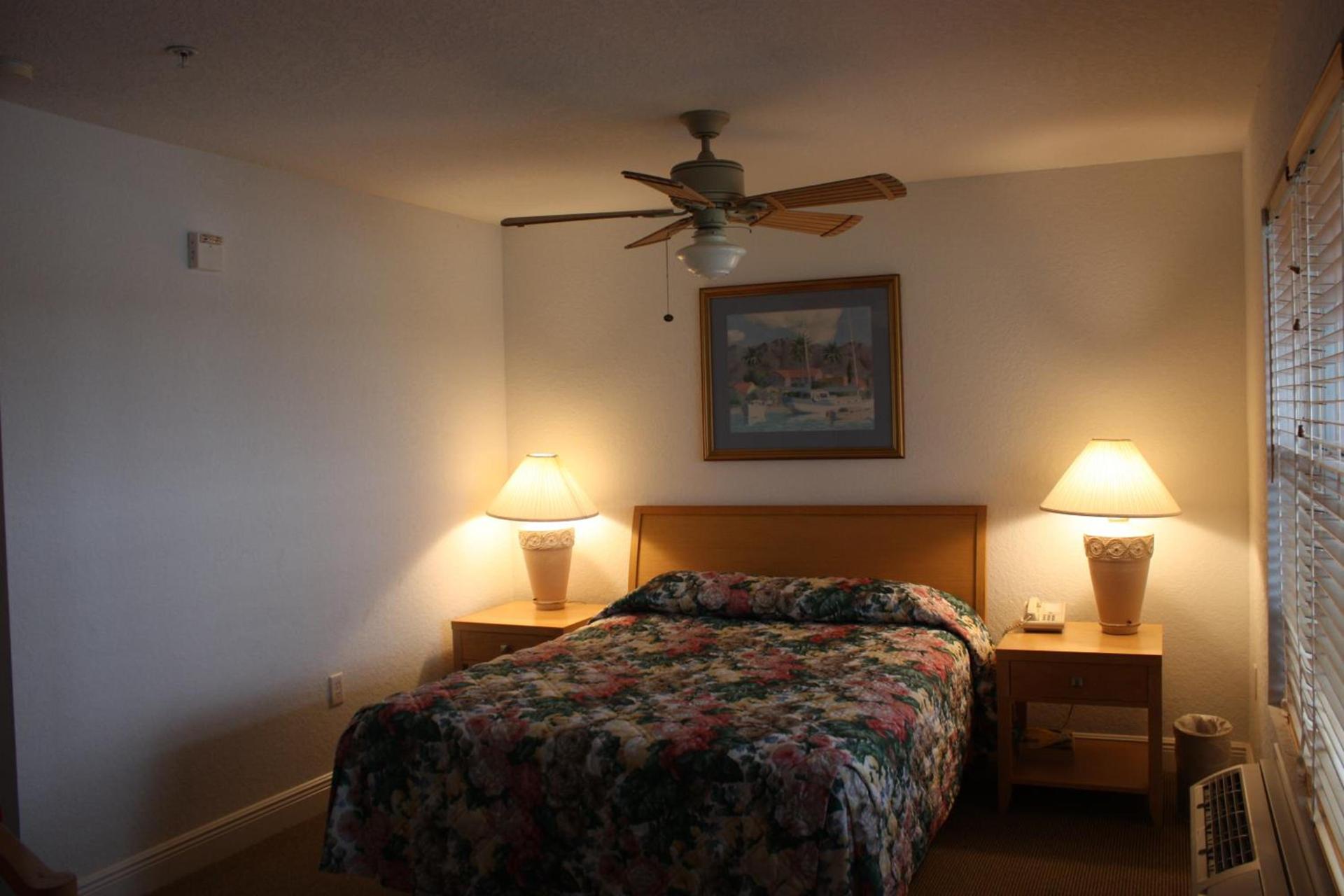 Lake Roy Beach Inn - Winter Haven photo 19