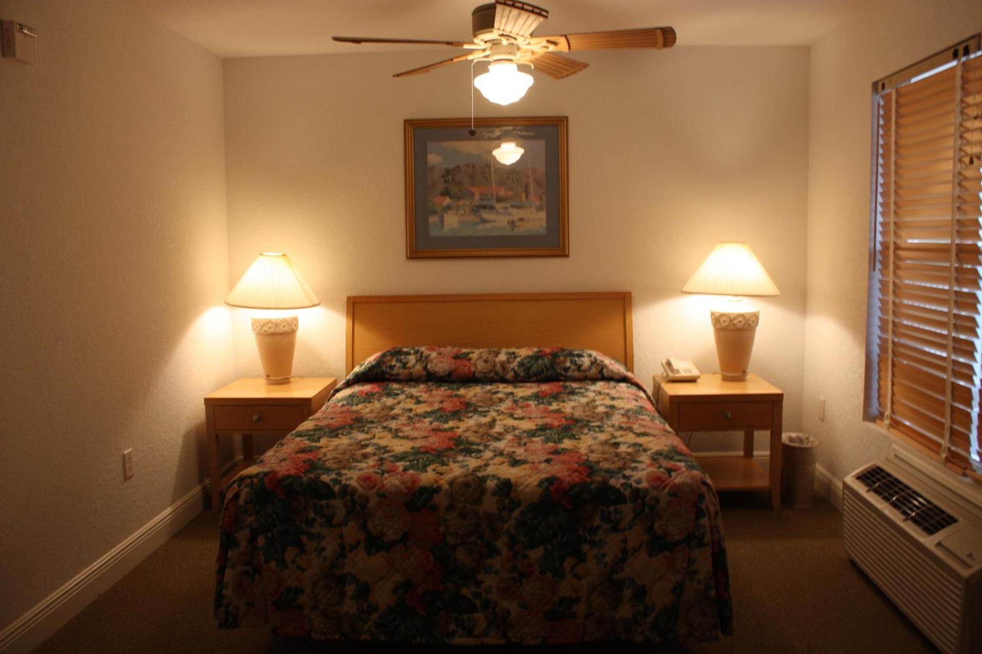 Lake Roy Beach Inn - Winter Haven photo 18