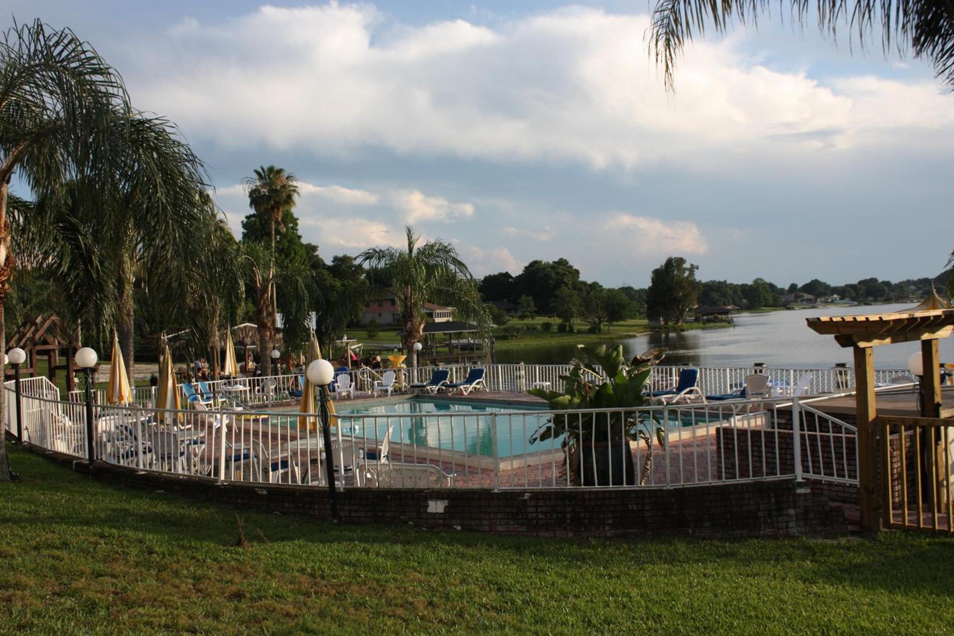 Lake Roy Beach Inn - Winter Haven photo 11