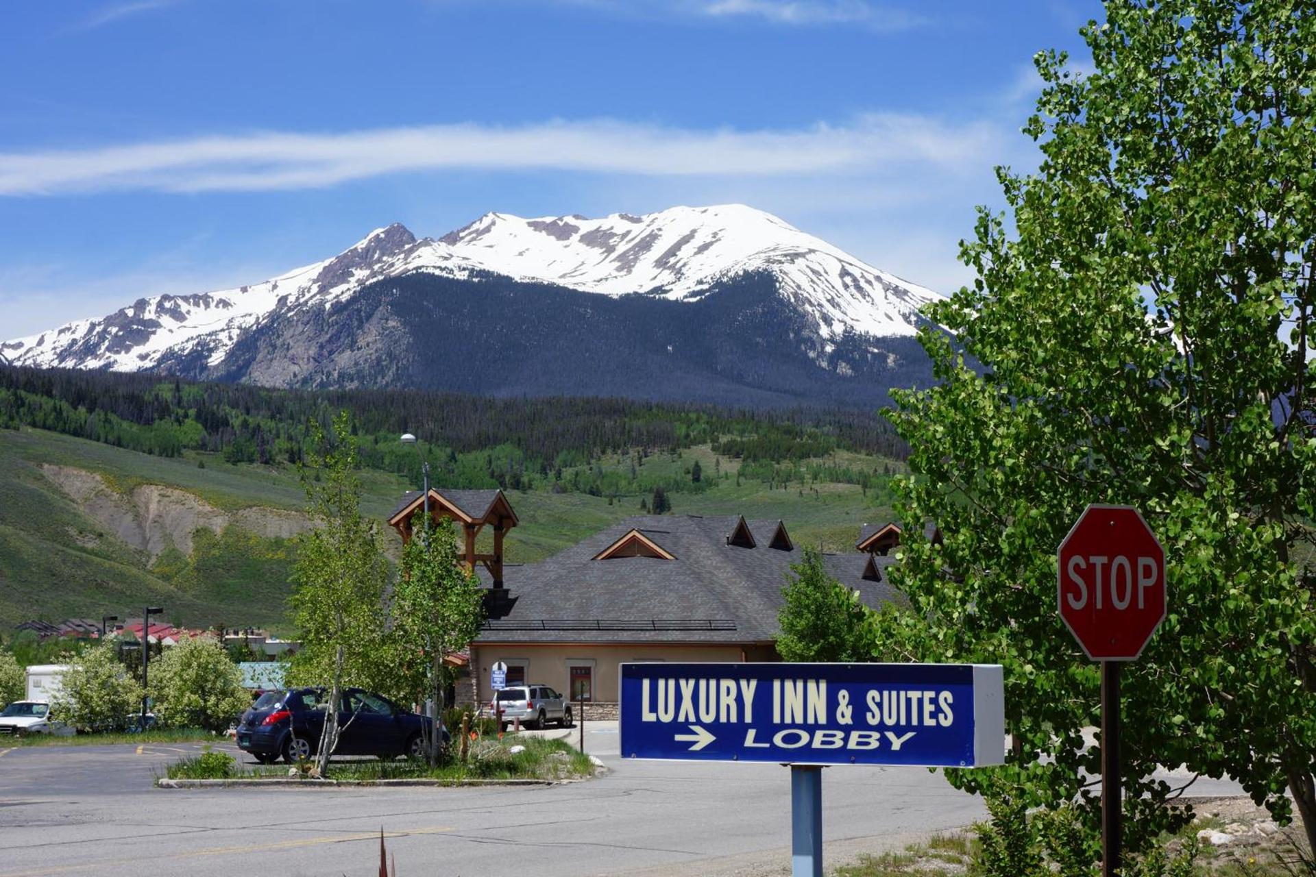 Luxury Inn & Suites photo 14