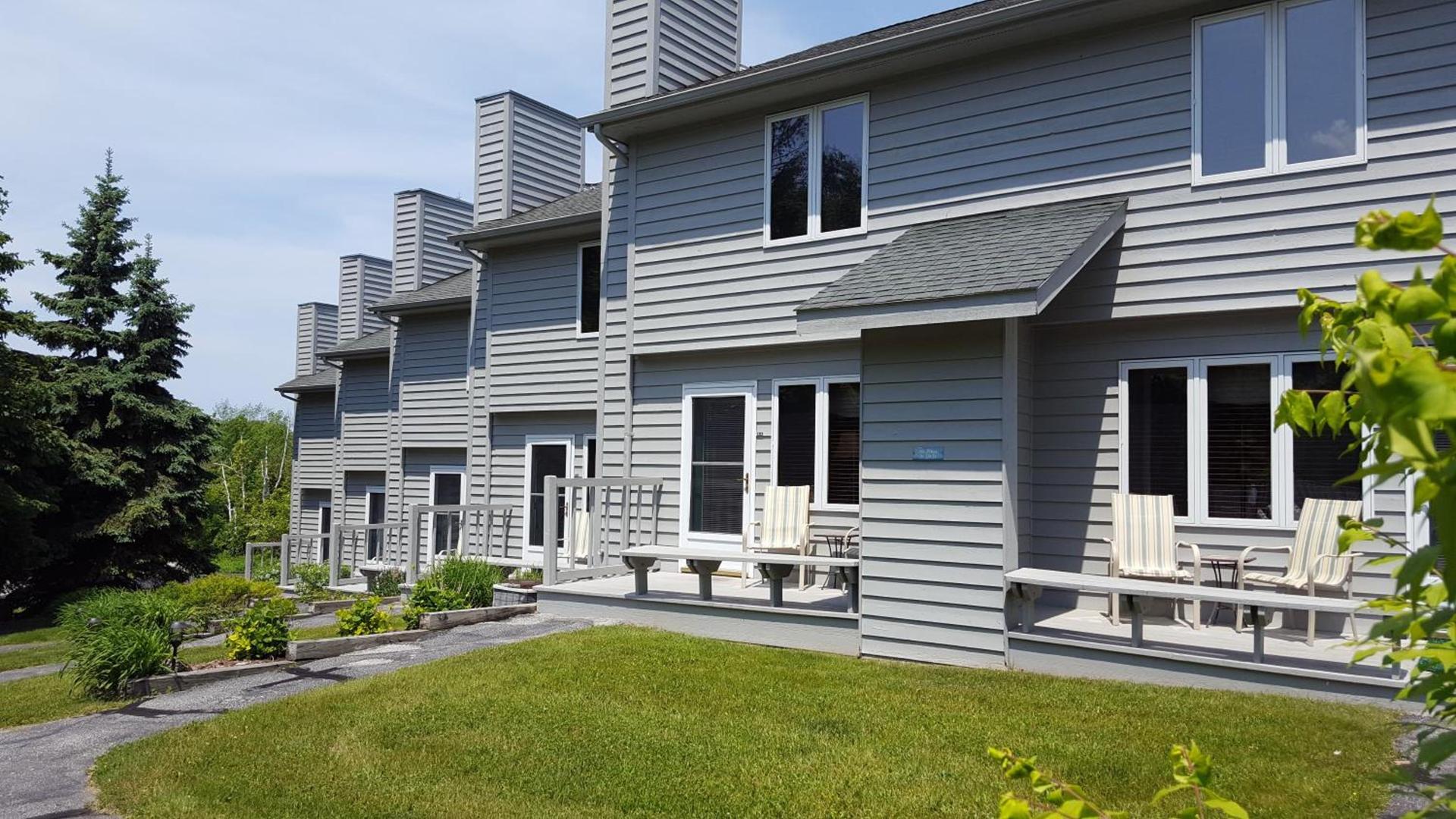 Evergreen Hill Condominiums photo 7