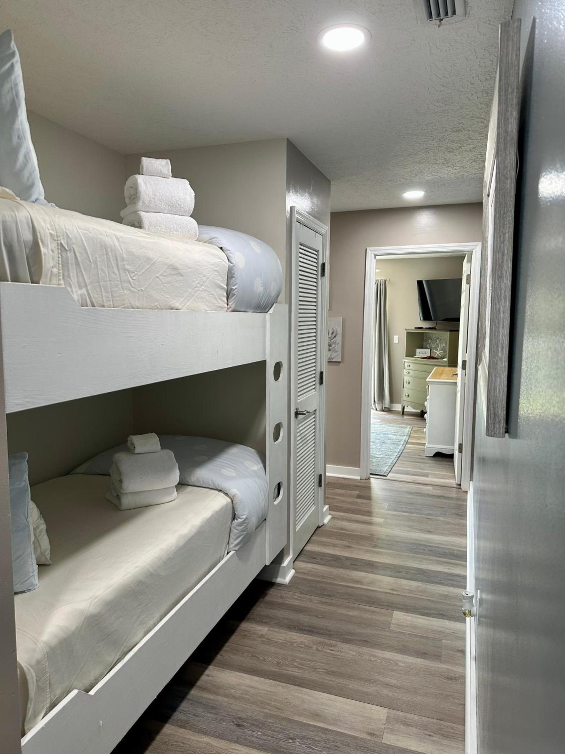 Cozy retreat photo 14