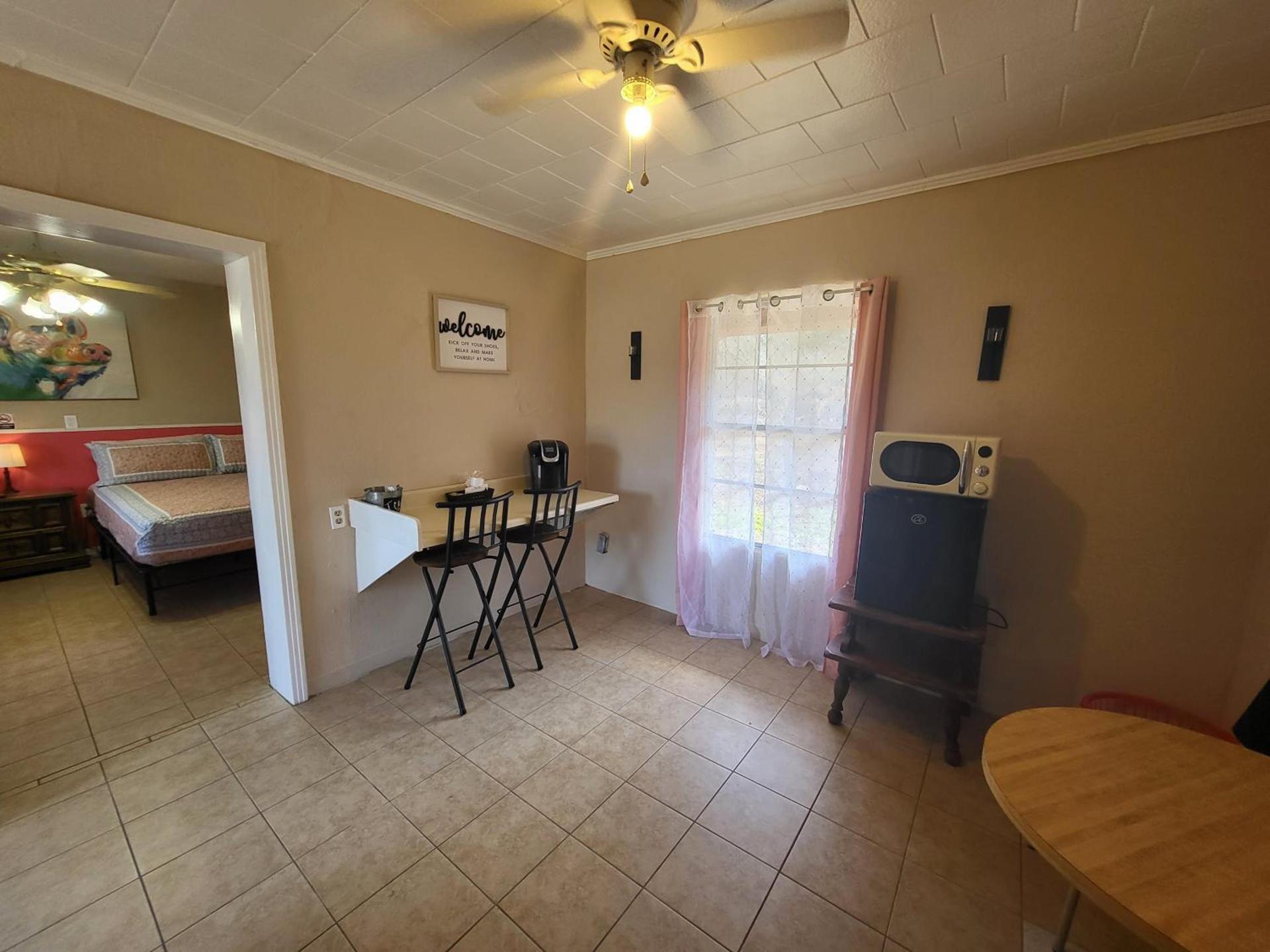 Hill Country Lodge and Mini Storages photo 9