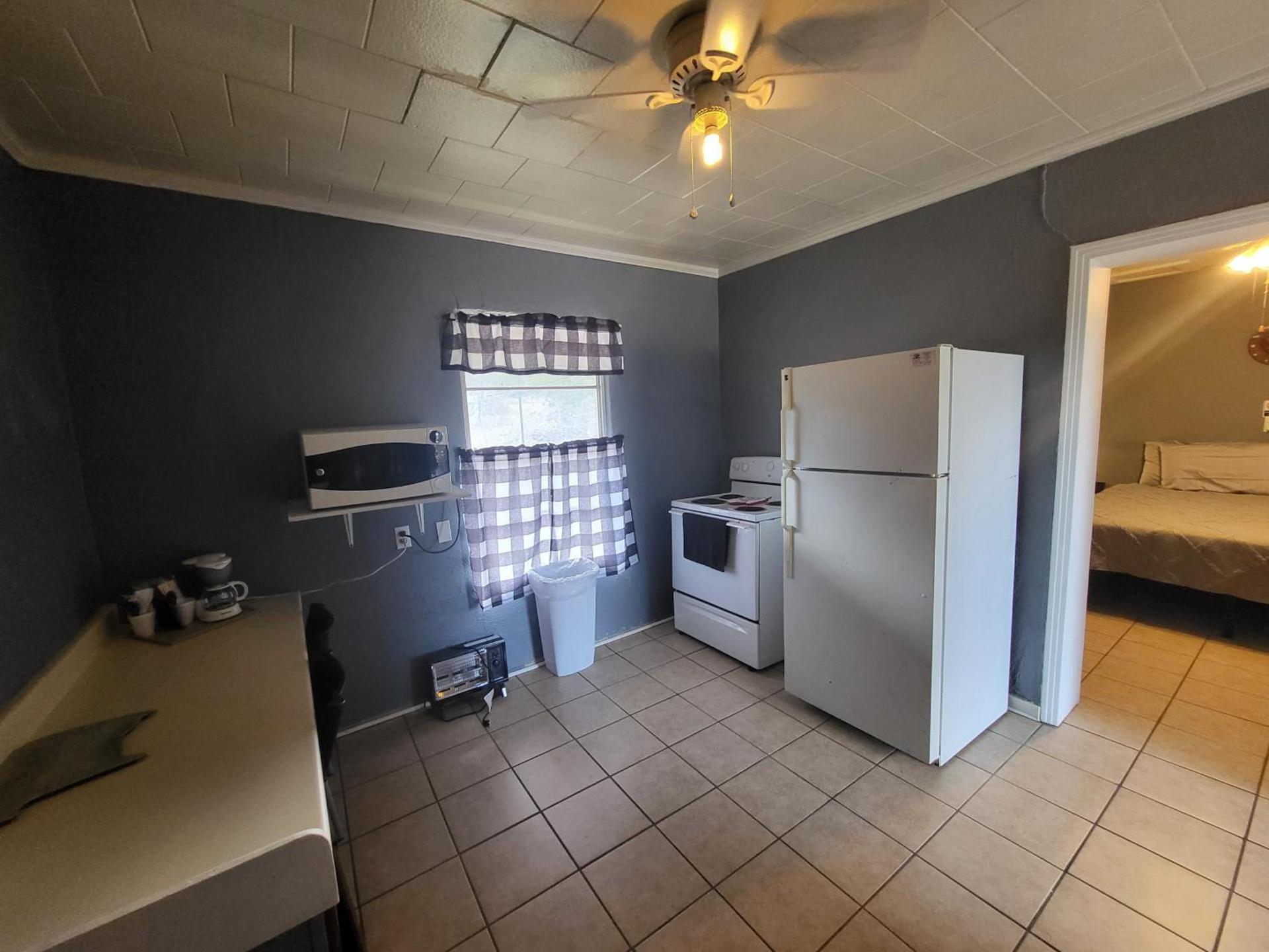Hill Country Lodge and Mini Storages photo 31