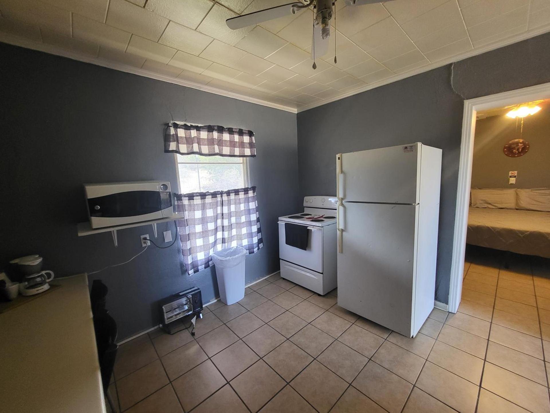 Hill Country Lodge and Mini Storages photo 33