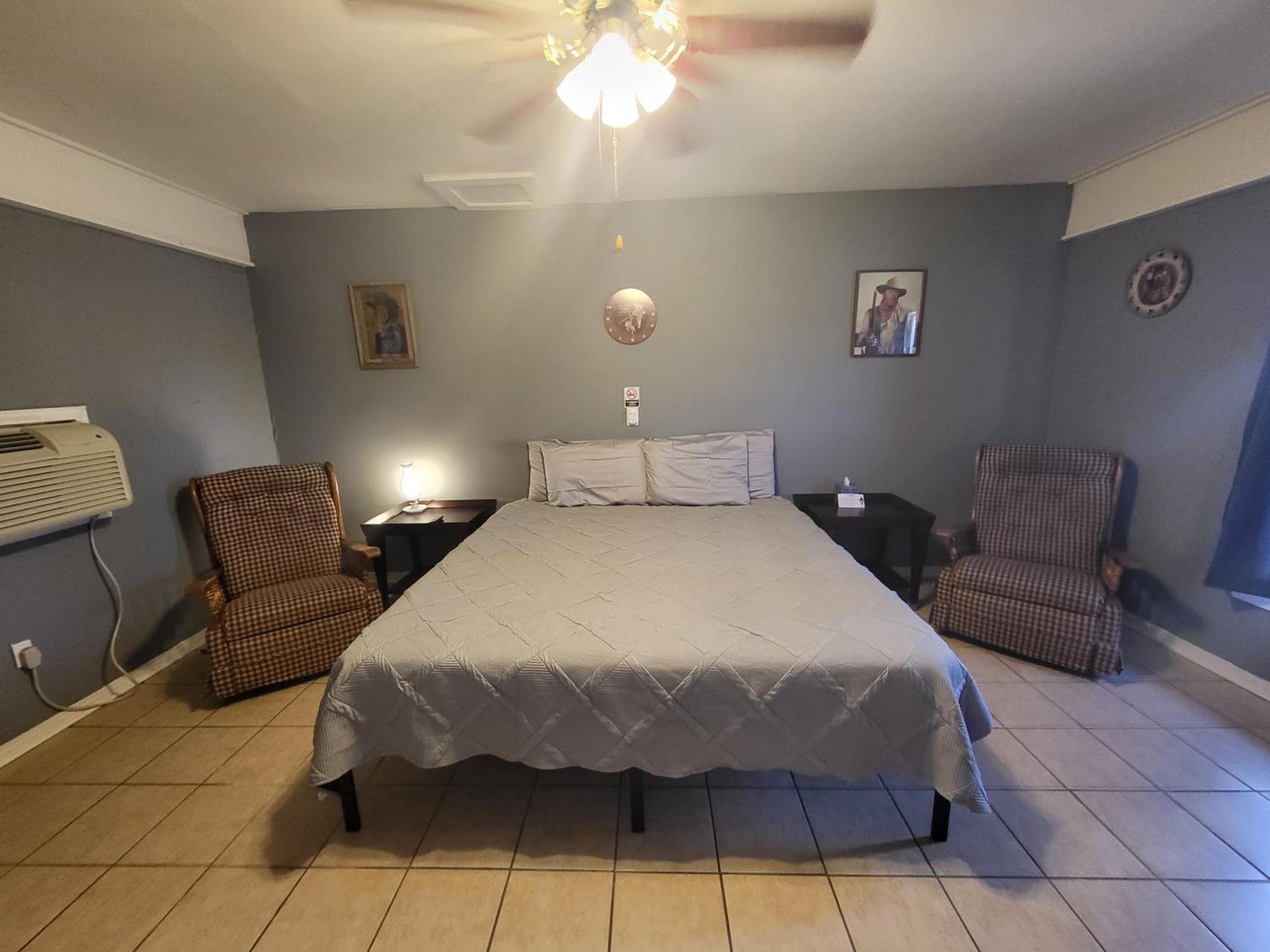 Hill Country Lodge and Mini Storages photo 50
