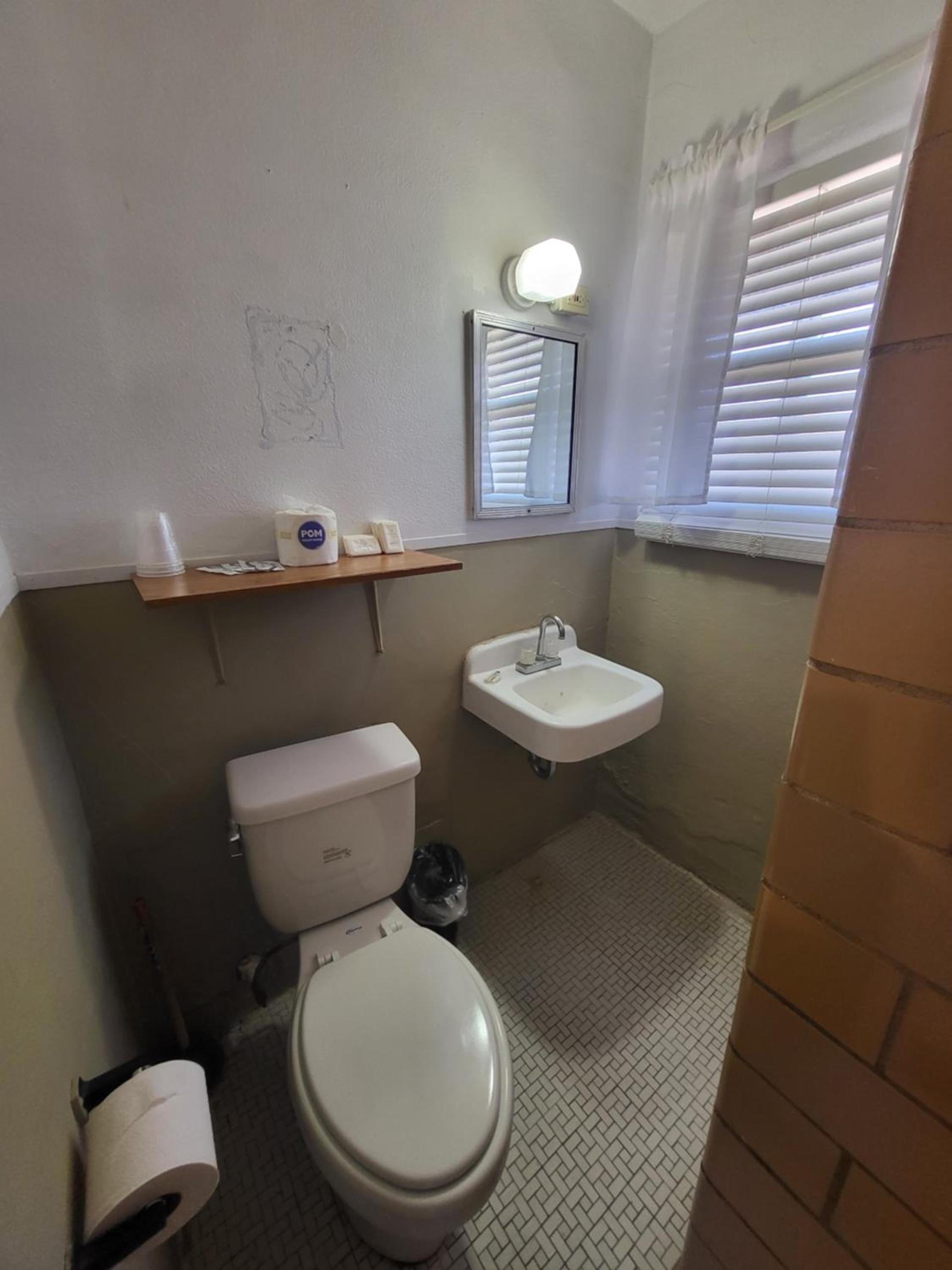 Hill Country Lodge and Mini Storages photo 8