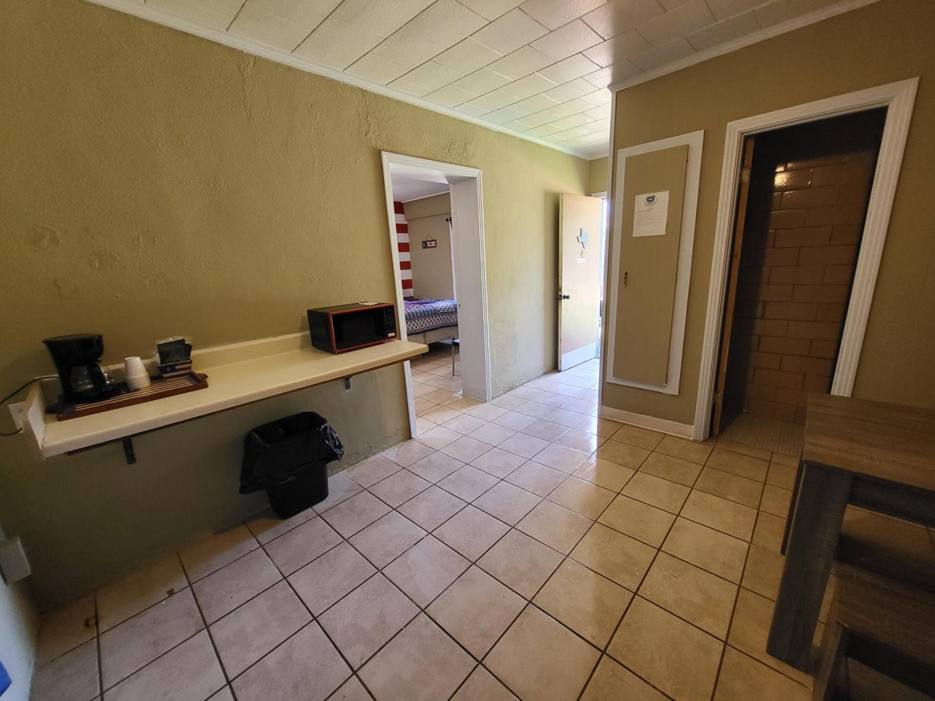 Hill Country Lodge and Mini Storages photo 17