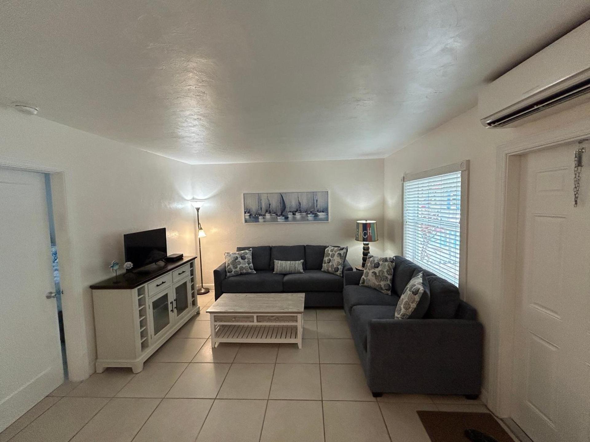Bahama Beach Club Pompano - Fort Lauderdale - Charming and Cozy Studios & Apartments close to Beach with heated Pool photo 44