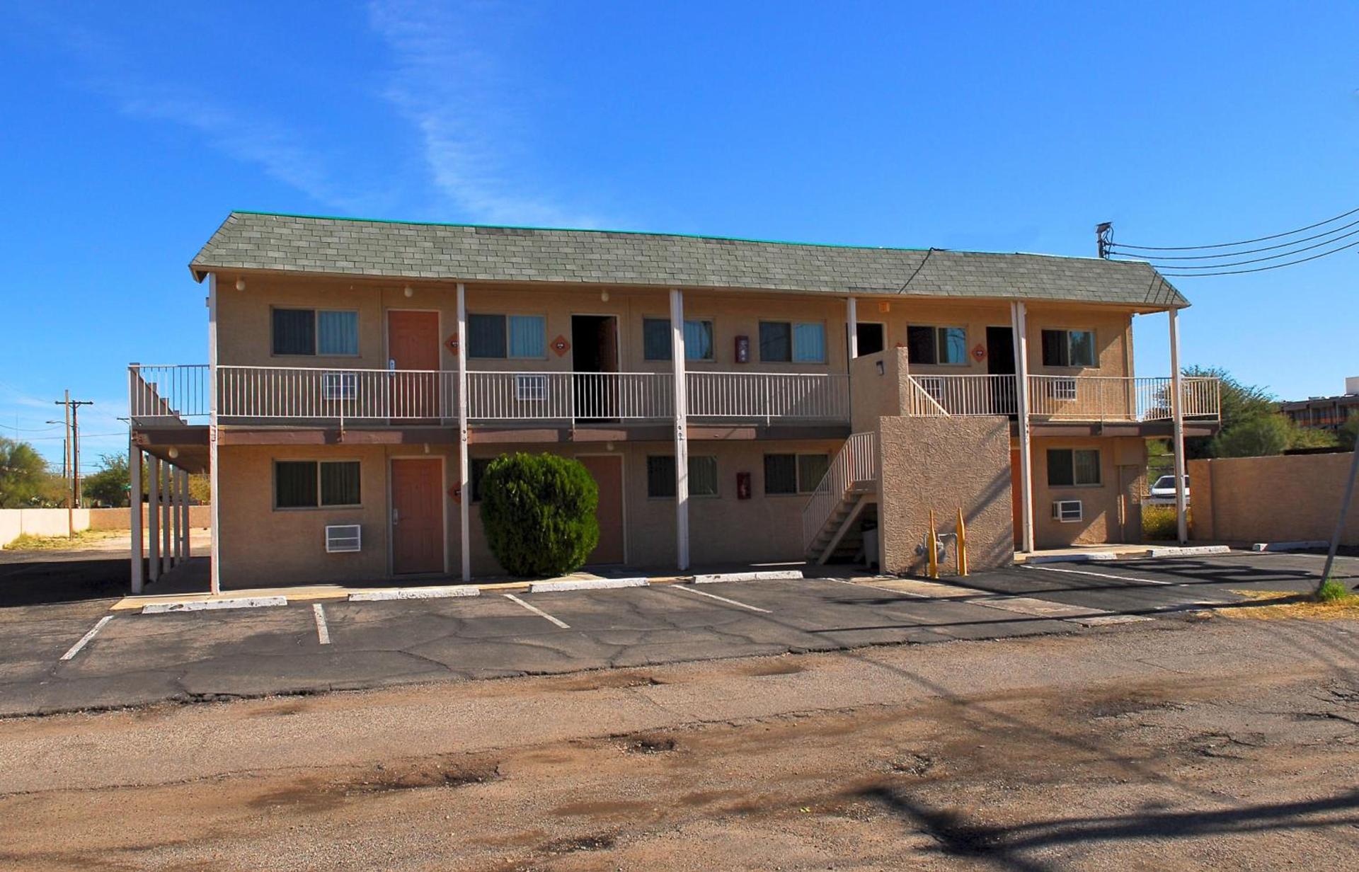 Stone Inn Extended Stay U of A photo 1