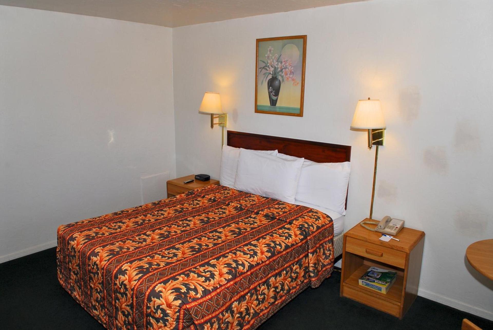Stone Inn Extended Stay U of A photo 18