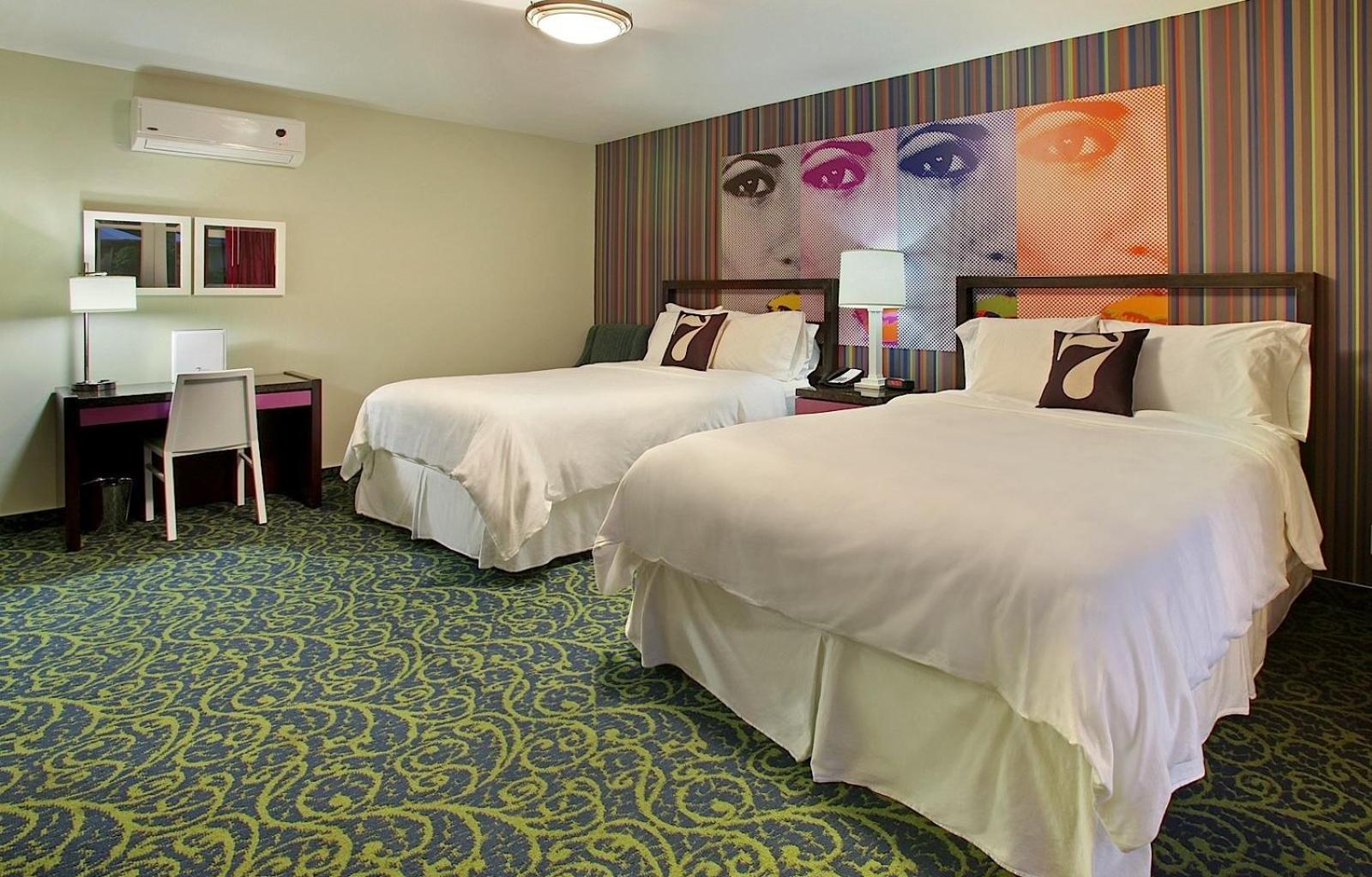 7 Springs Inn & Suites photo 32