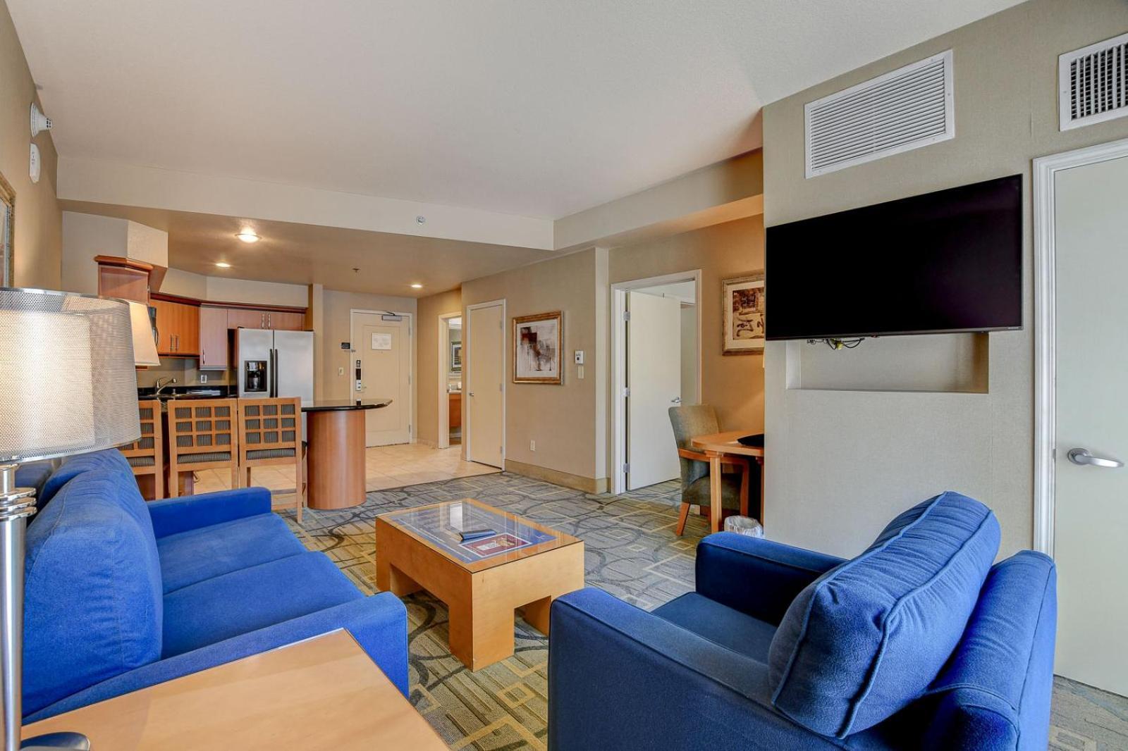 The Lapis Suite at Platinum Hotel 5 MIN WALK TO F1 KOVAL ZONE ENTRANCE photo 28