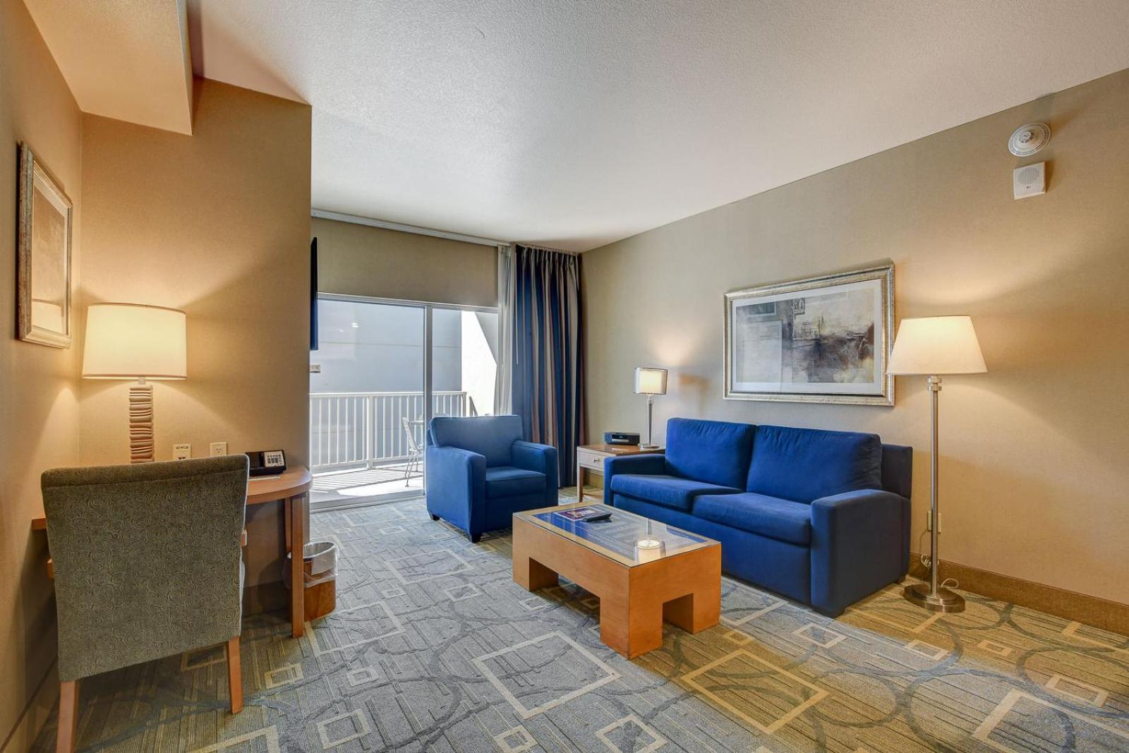 The Lapis Suite at Platinum Hotel 5 MIN WALK TO F1 KOVAL ZONE ENTRANCE photo 5