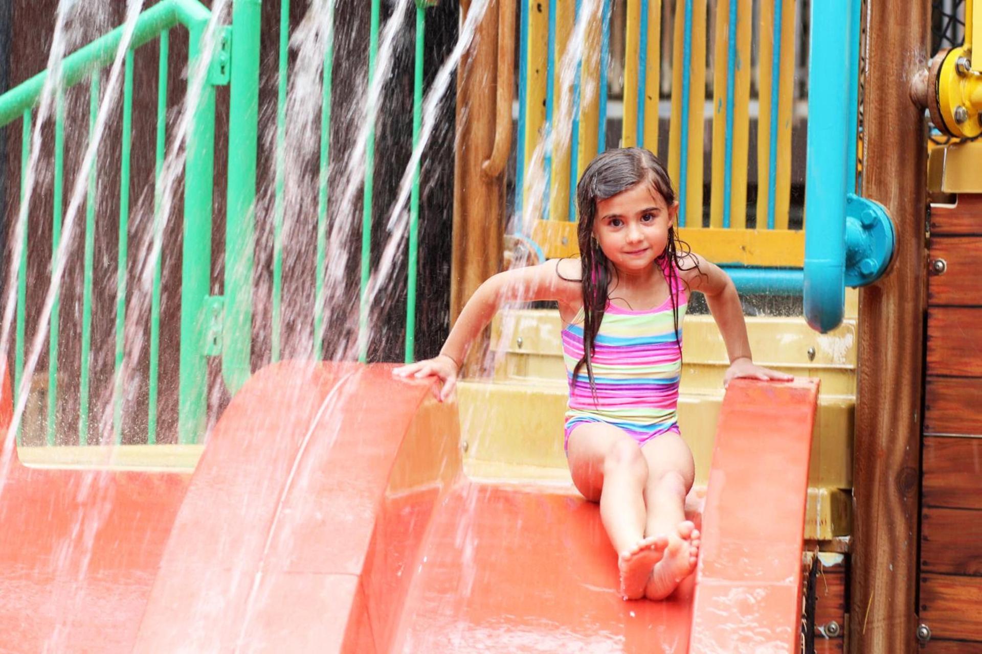 Six Flags Great Escape Lodge & Indoor Waterpark photo 21