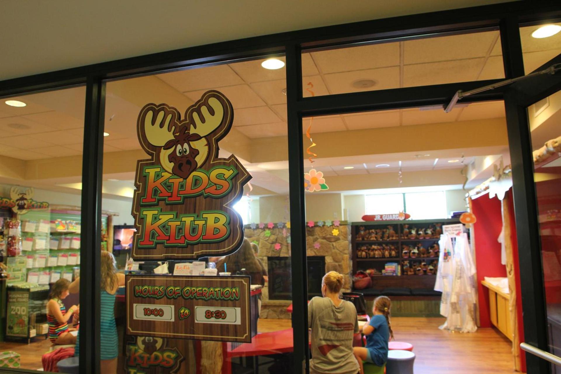 Six Flags Great Escape Lodge & Indoor Waterpark photo 31