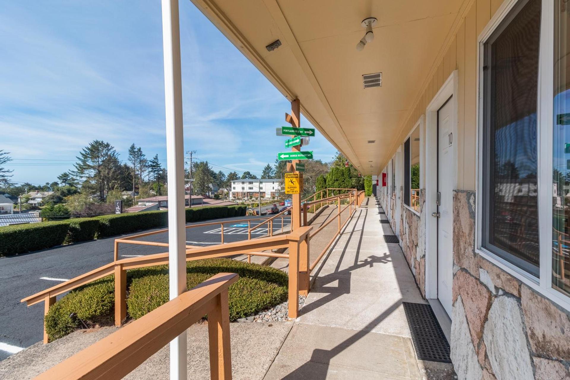 Sea Echo Motel photo 12