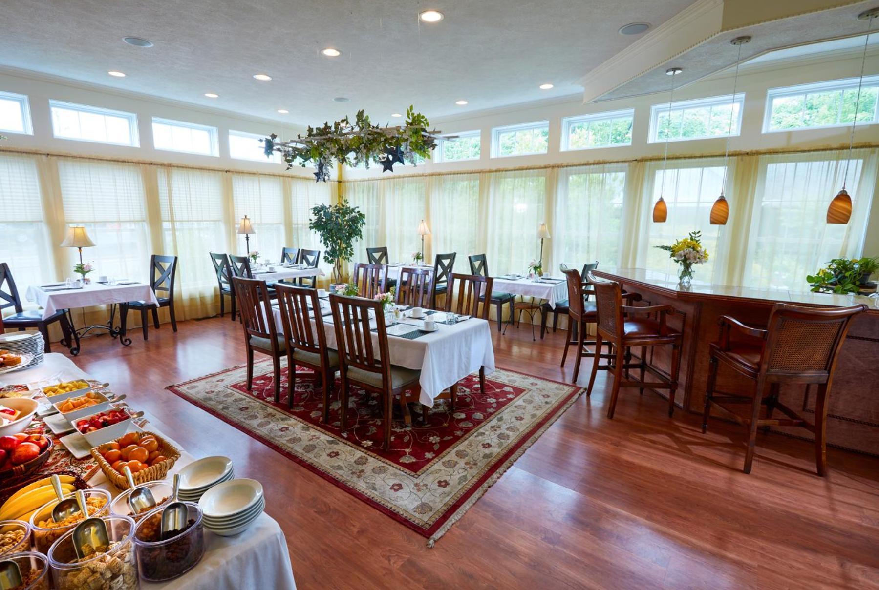The Mount Vernon Inn photo 5