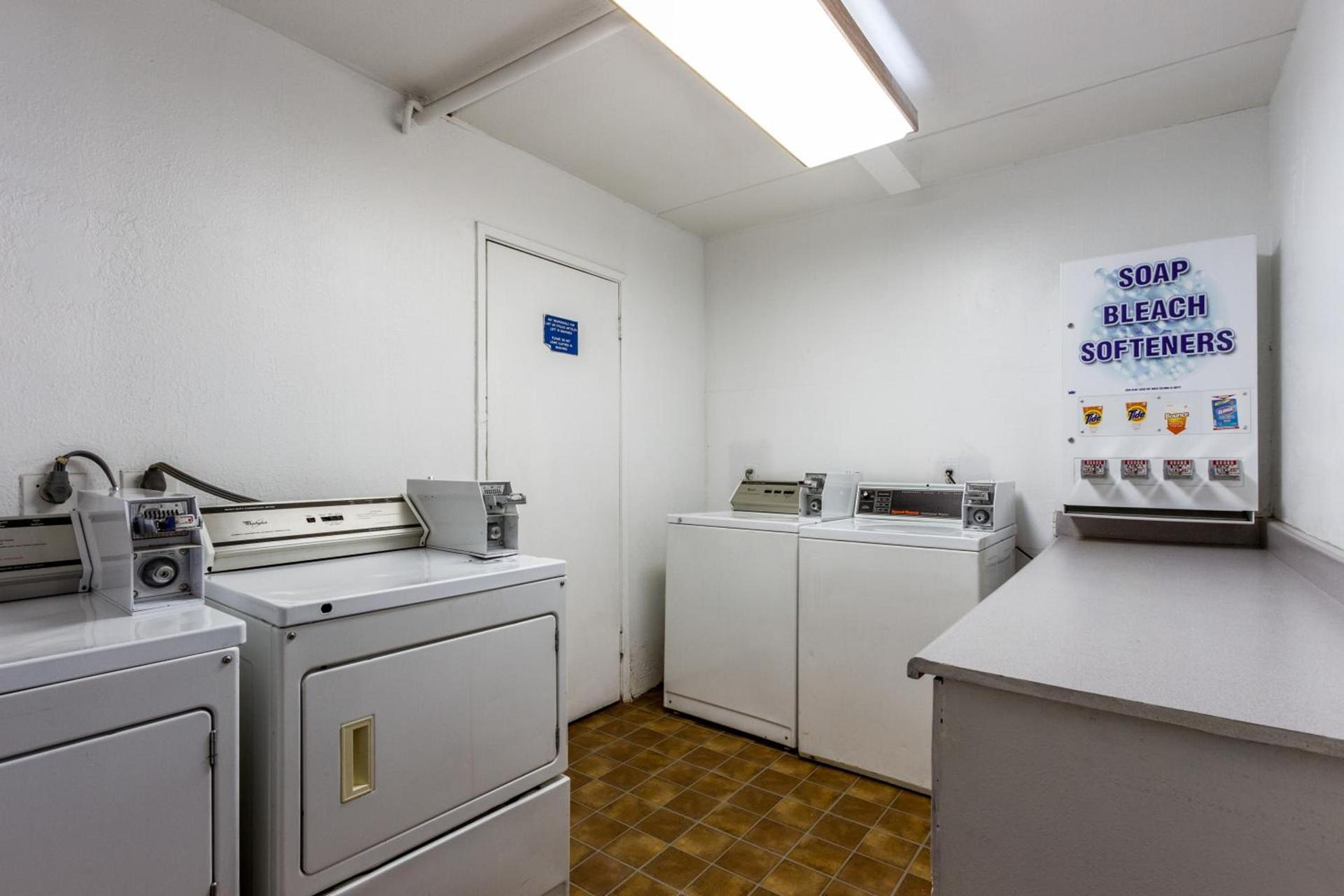 Motel 6 Glendale Phoenix photo 36