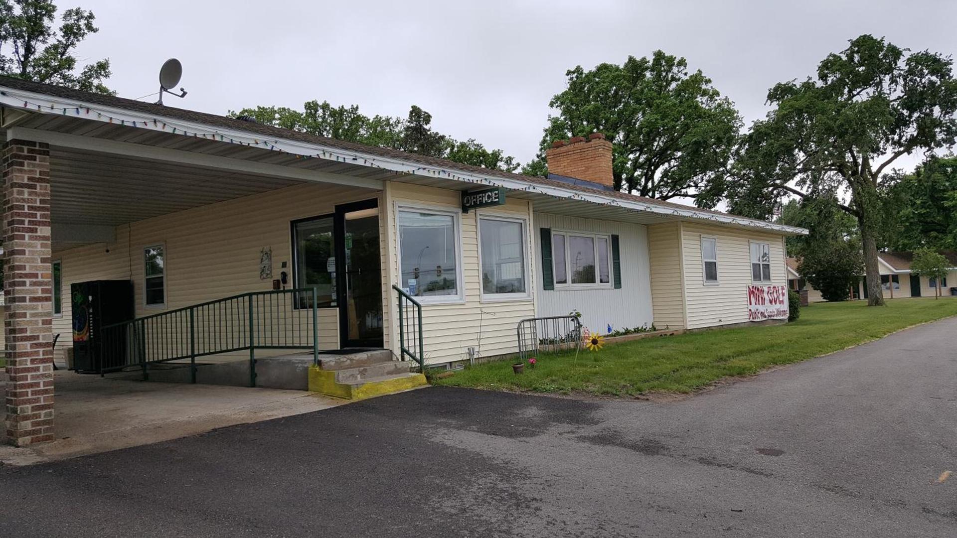 Budget Host Inn photo 6