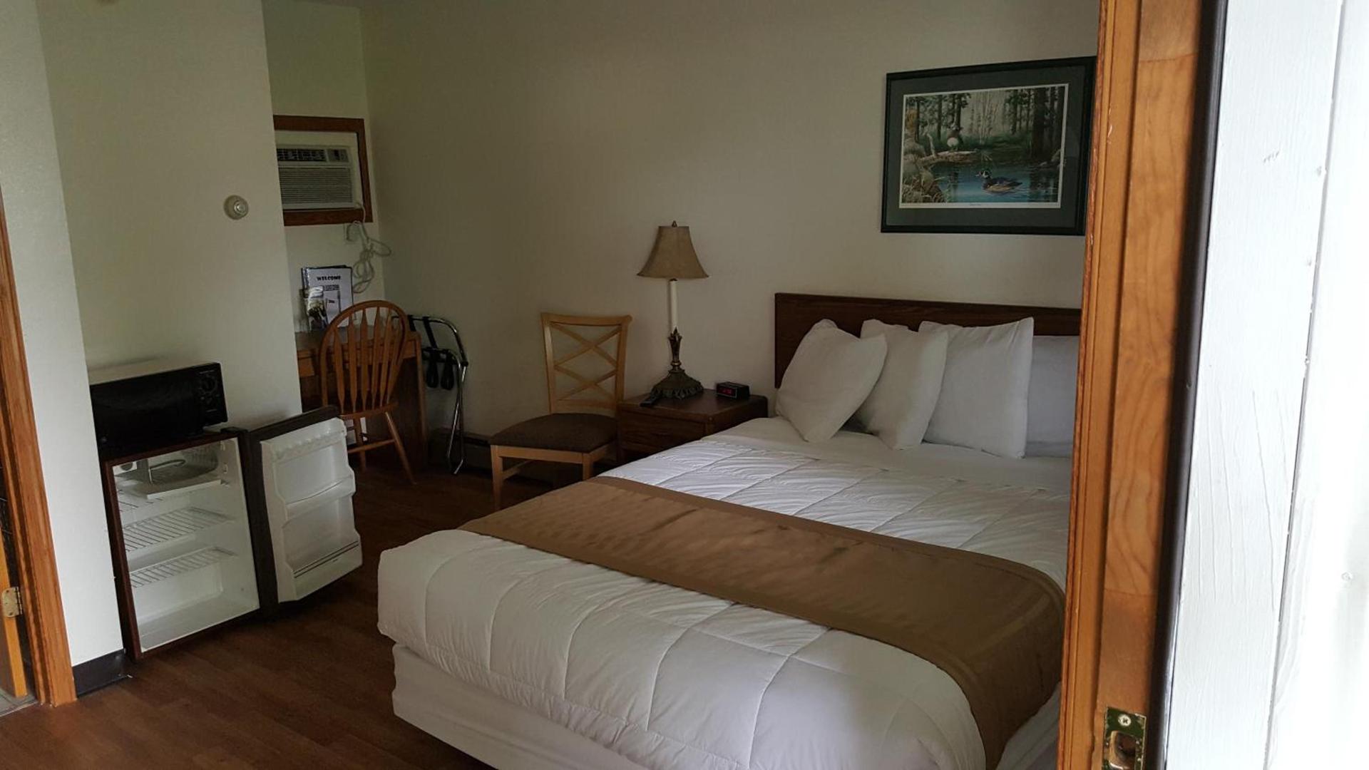 Budget Host Inn photo 8