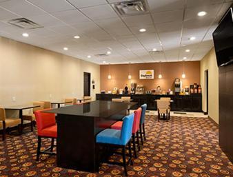 Days Inn by Wyndham Henryetta photo 36