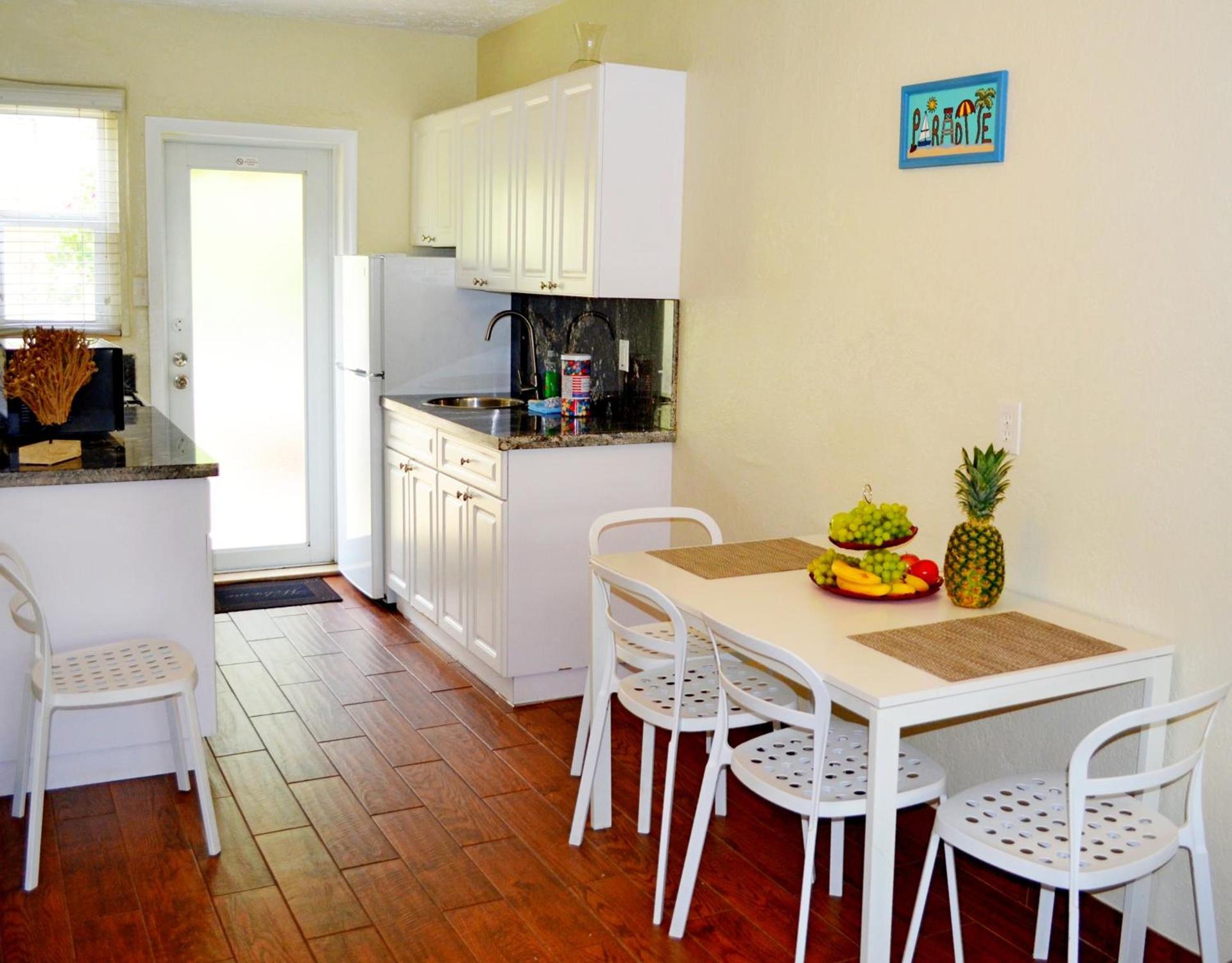 Ocean Drive Villas photo 41