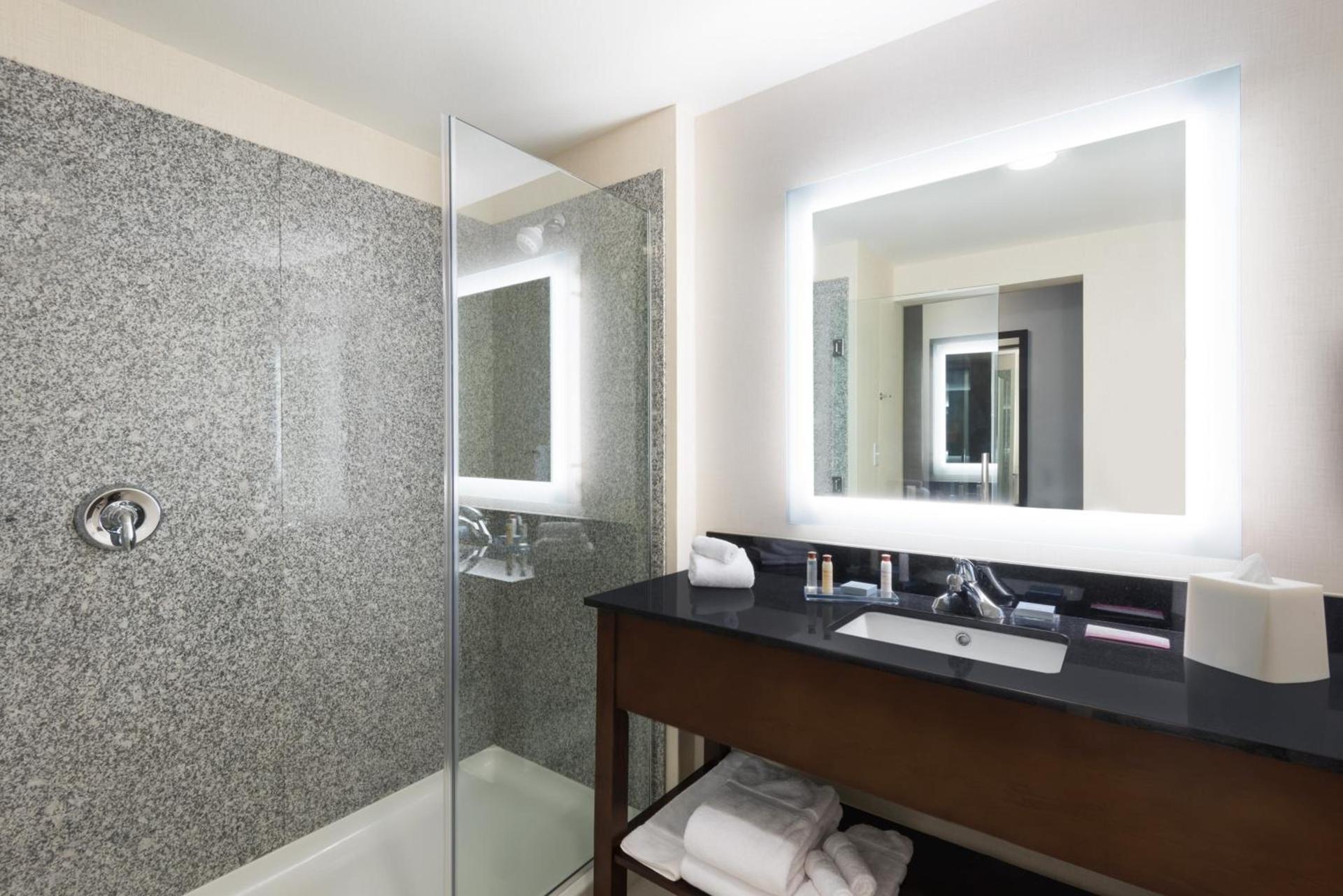Wingate by Wyndham Sidney photo 32