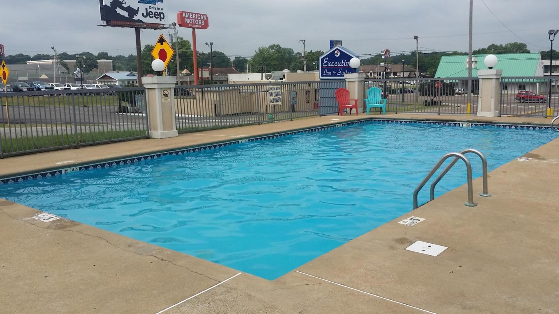 Executive Inn and Suites - Jackson photo 12