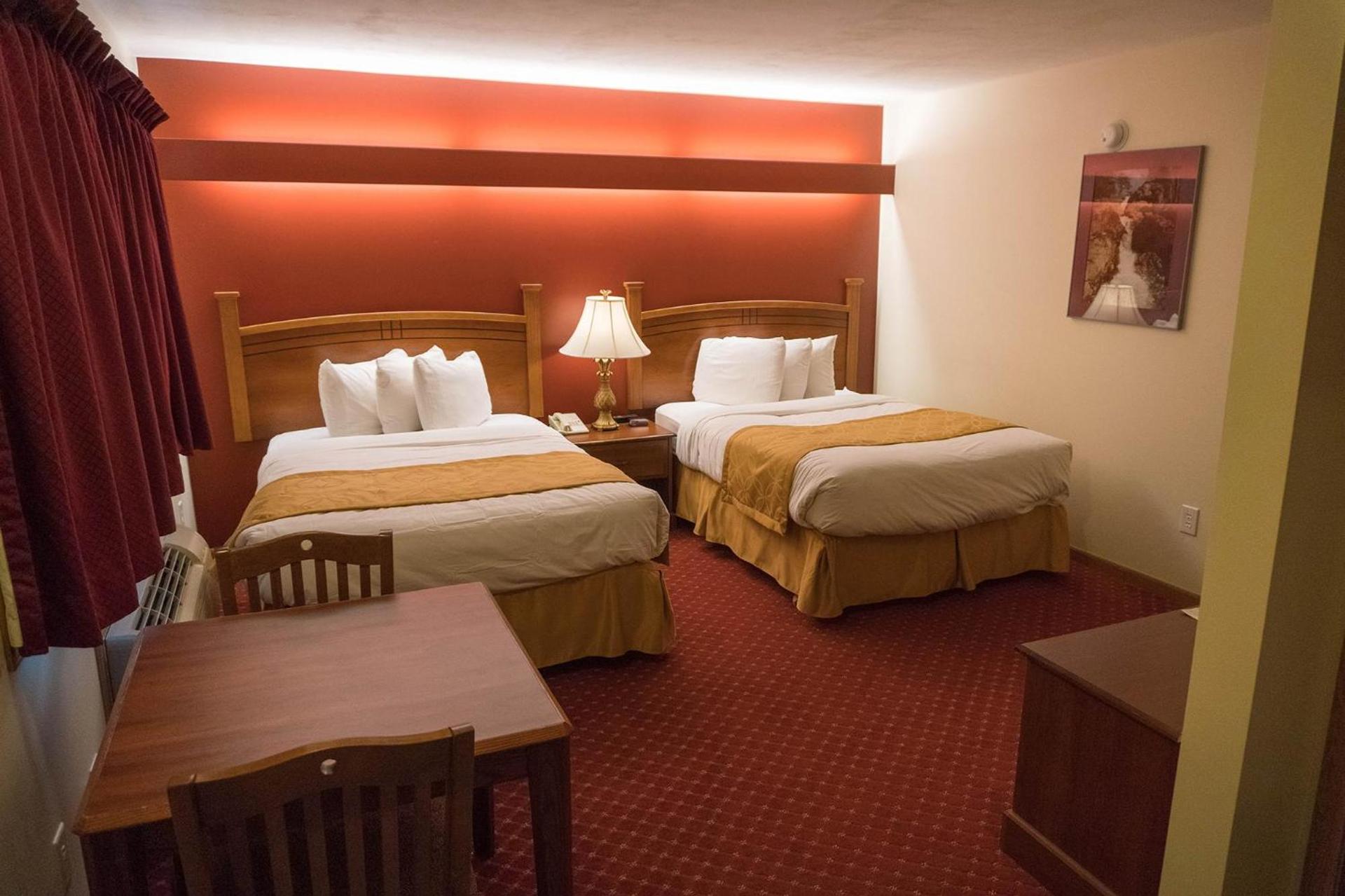 Shepherd Mountain Inn & Suites photo 8