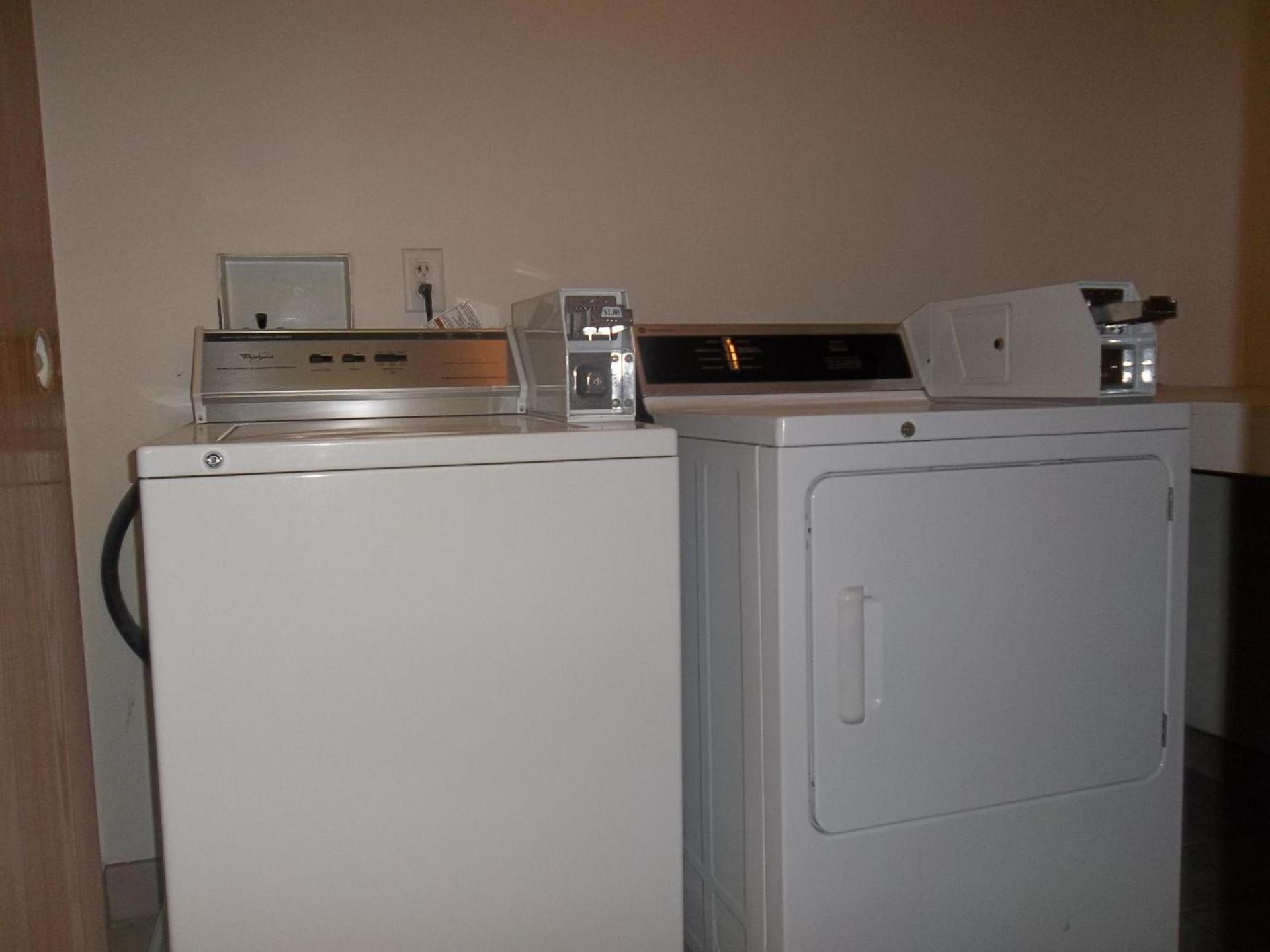 Columbus Inn photo 20