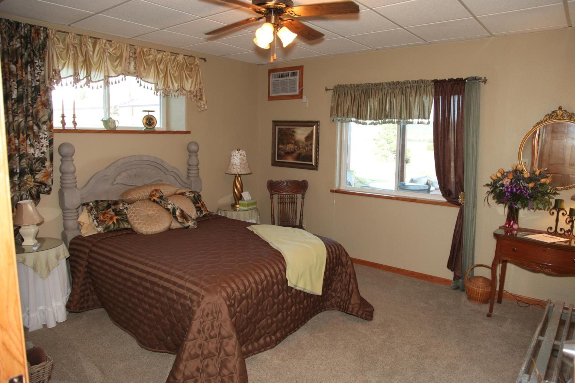 Sawin' Logs Inn photo 4