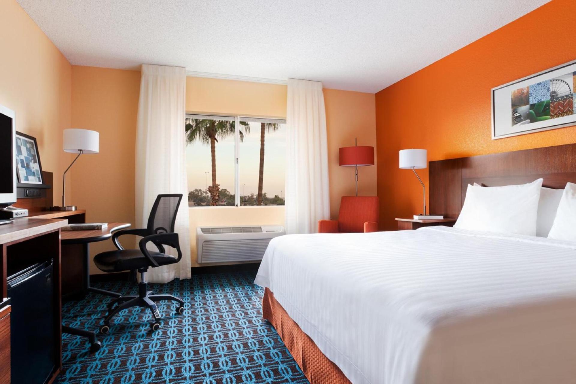 Country Inn & Suites by Radisson, Phoenix Airport, AZ photo 22
