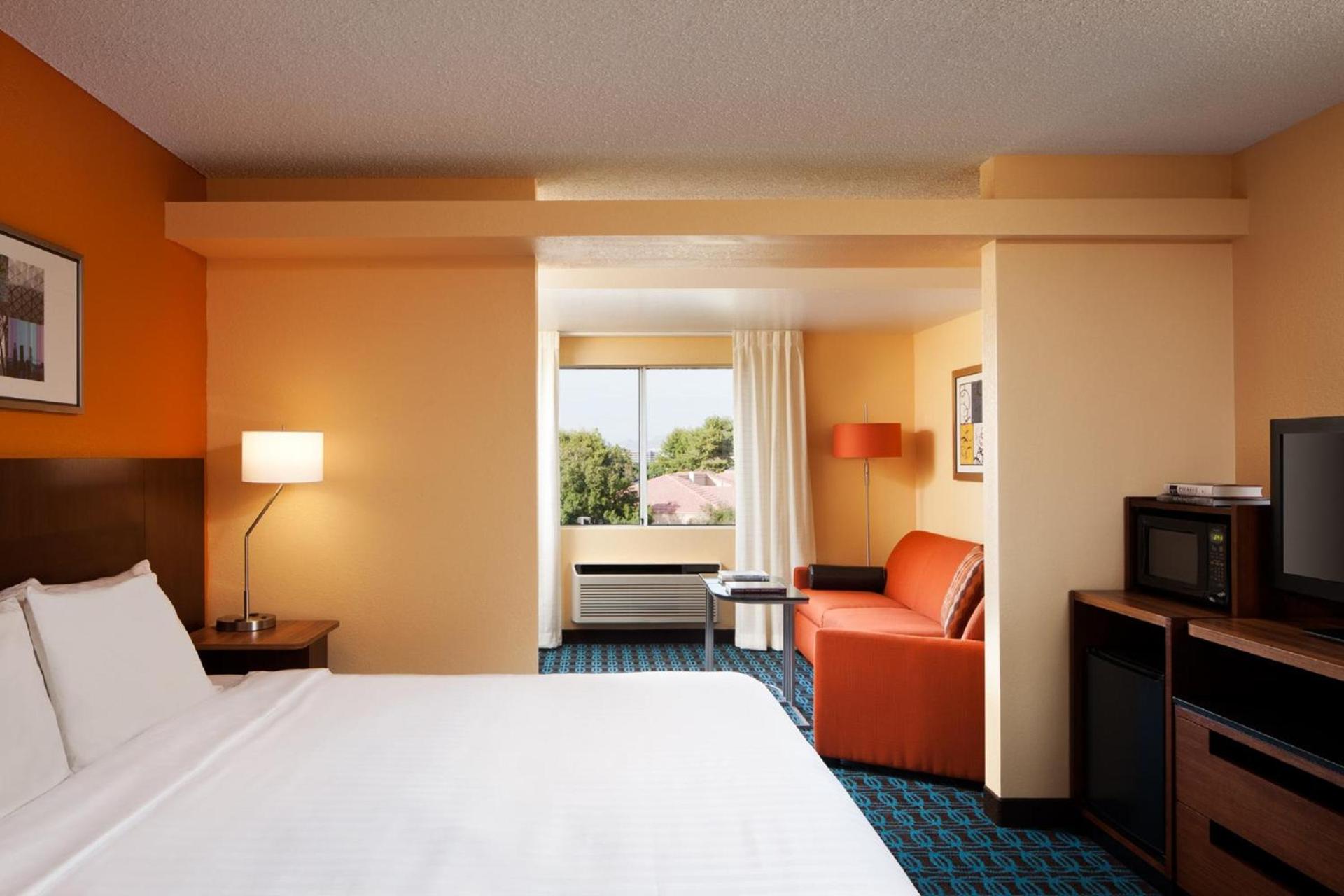 Country Inn & Suites by Radisson, Phoenix Airport, AZ photo 23