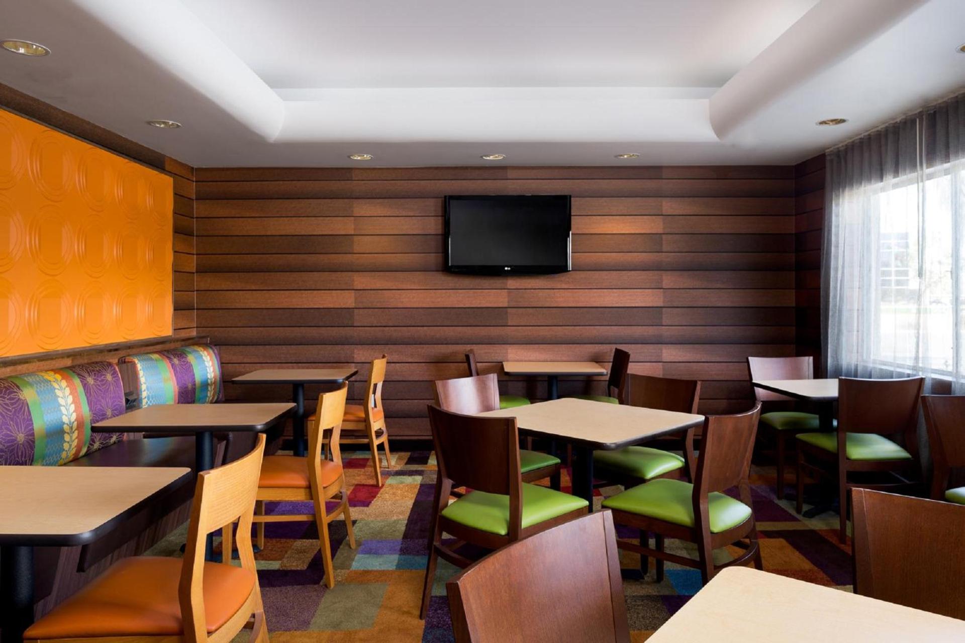 Country Inn & Suites by Radisson, Phoenix Airport, AZ photo 24