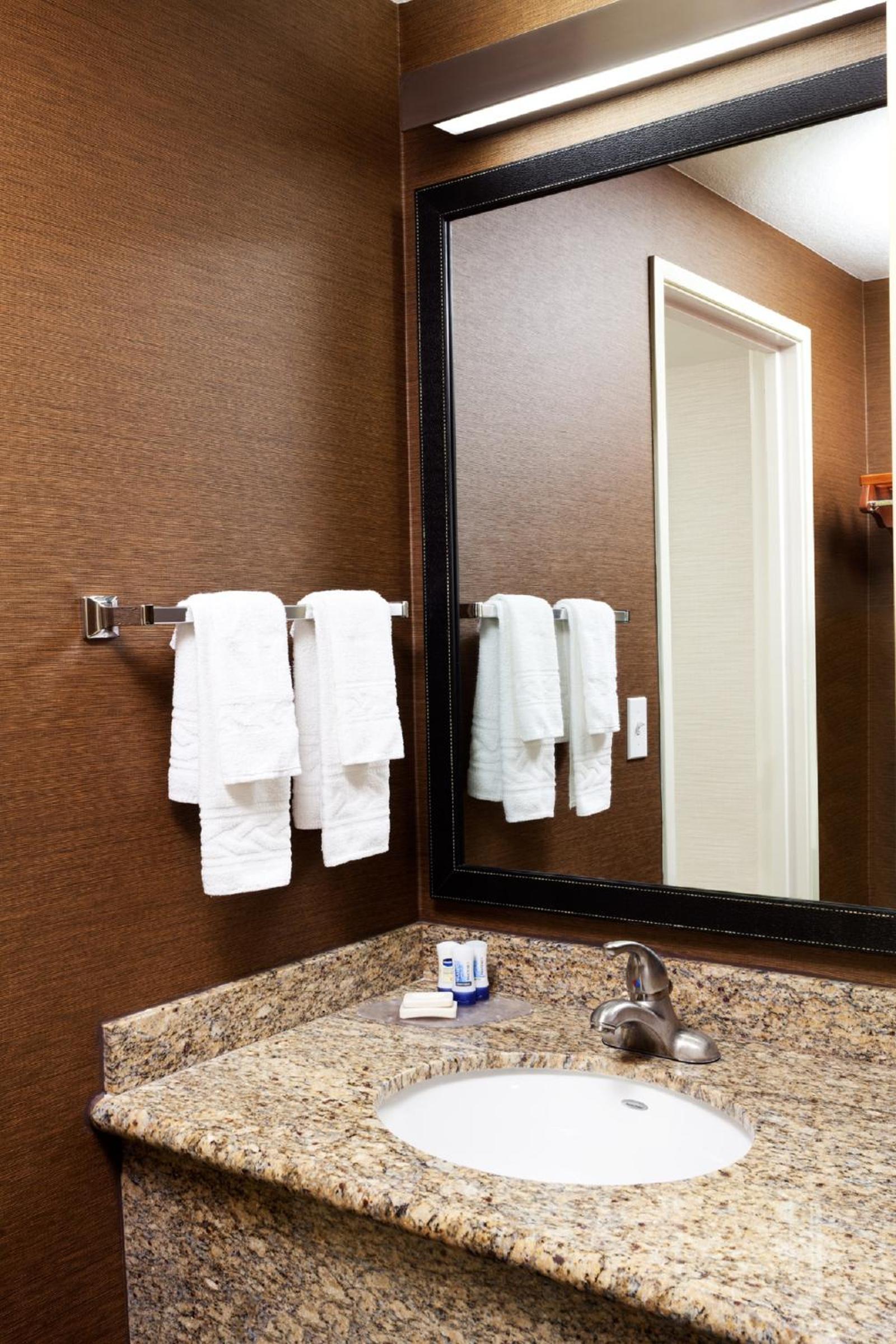Country Inn & Suites by Radisson, Phoenix Airport, AZ photo 27