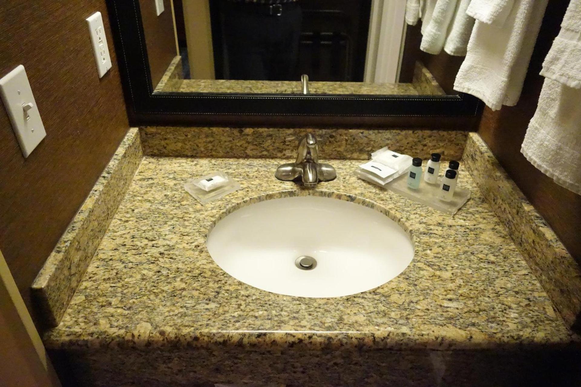 Country Inn & Suites by Radisson, Phoenix Airport, AZ photo 41